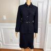 Larry Levine Polyester Rayon  Skirt Suit Size 6 Black Striped Lined Belted 2PC