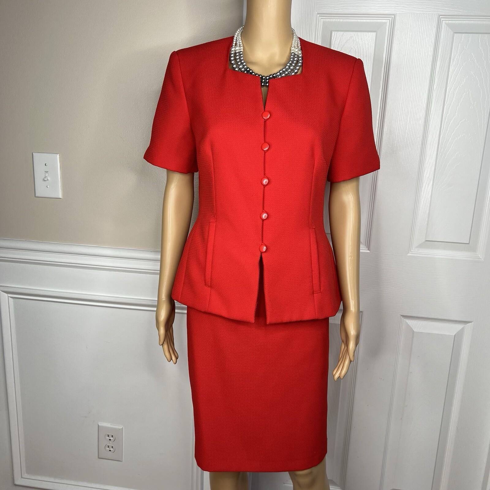 10-1317.jpg EMILY Polyester Skirt Suit Size 10 Red Short Sleeves Pockets Square collar 2PC