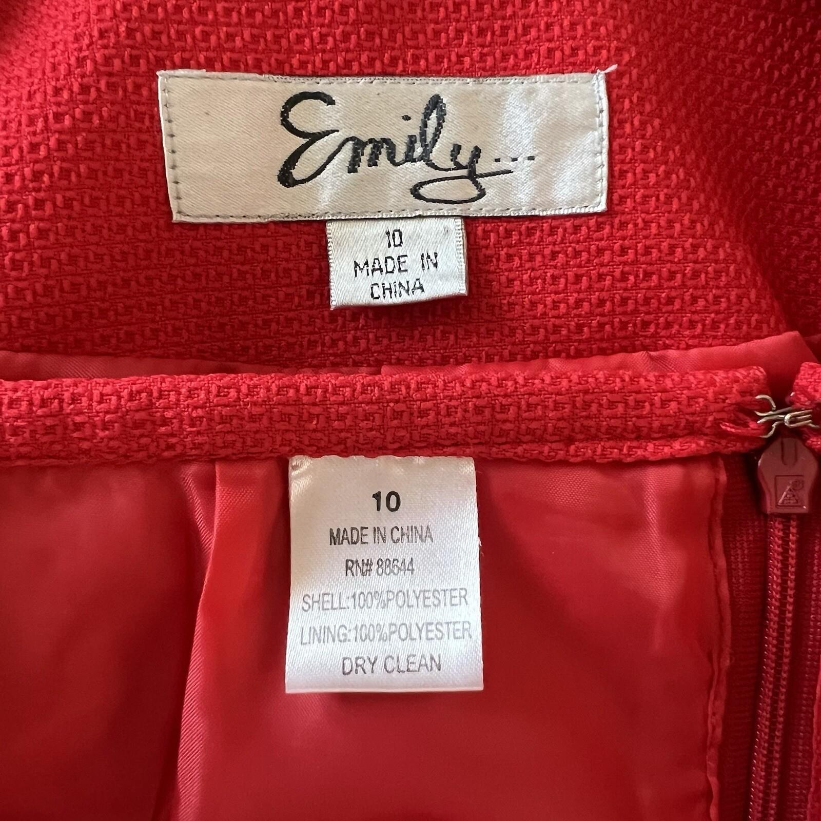 10-1325.jpg EMILY Polyester Skirt Suit Size 10 Red Short Sleeves Pockets Square collar 2PC