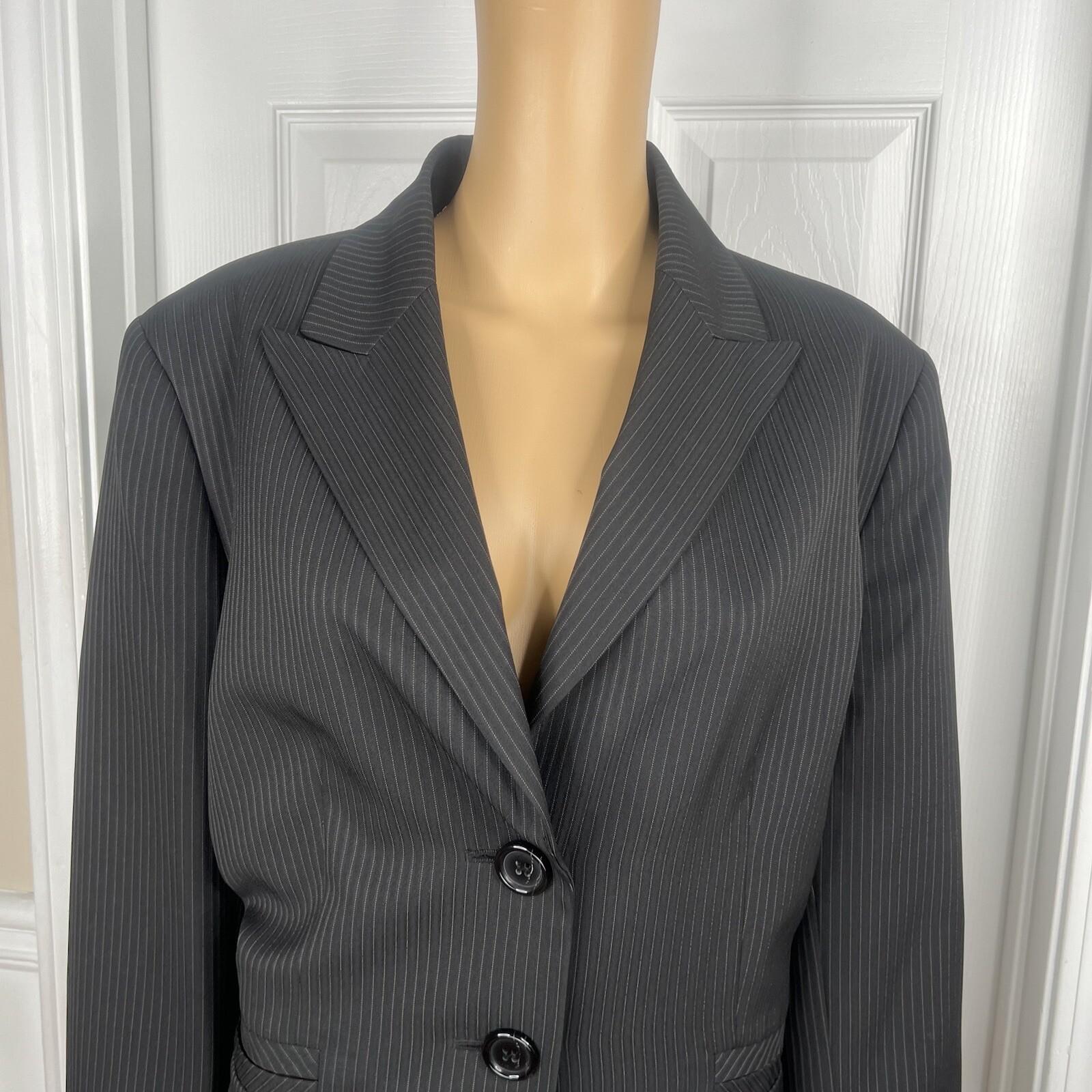JONES WEAR Polyester Pant Suit Size 18 Black Striped Peak Collar Lined 2PC