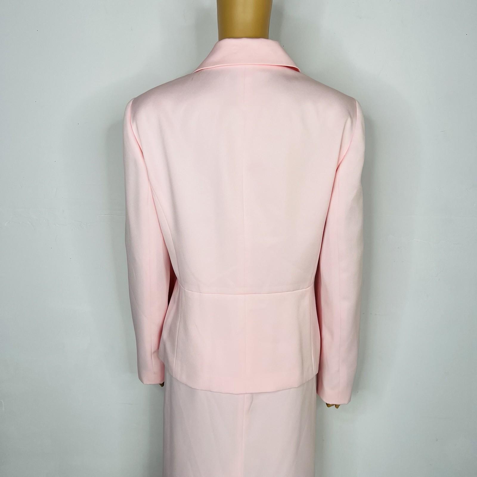 Le Suit 2PC Polyester Ruffle Shawl Collar Skirt Suit Size 14 Pink Timeless