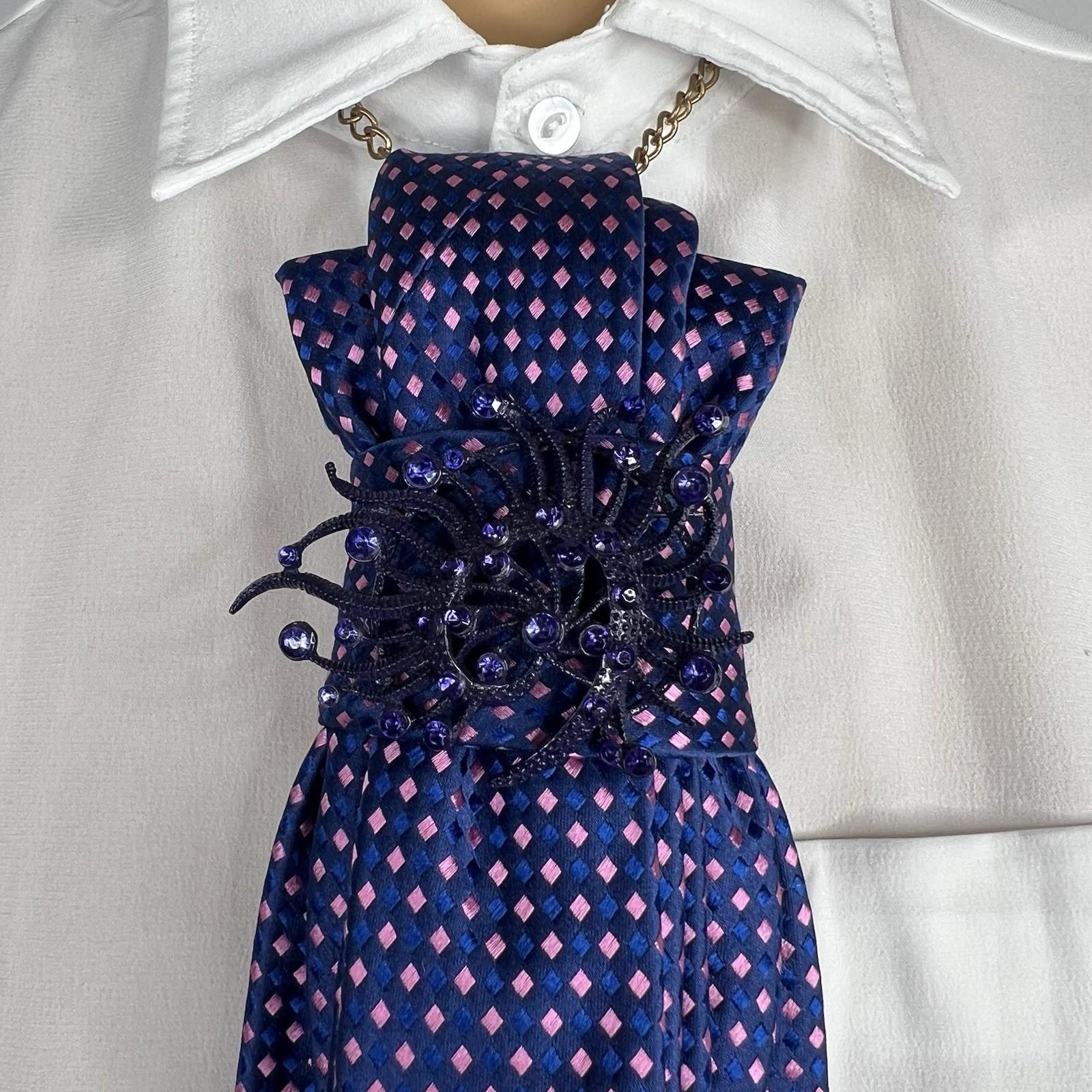 Elegant Handcrafted Necktie Necklace with a Detachable Brooch Effortlessly Chic