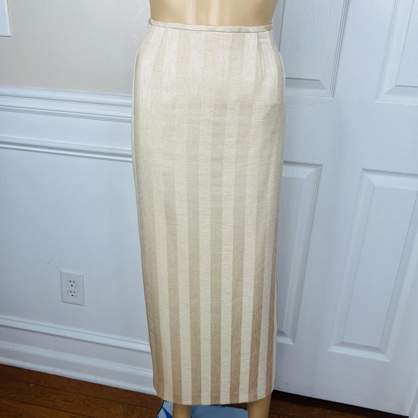 Le Suit Women Polyester Skirt Suit Size 8 Gold Lined Peak Collar Cocktail 2PC