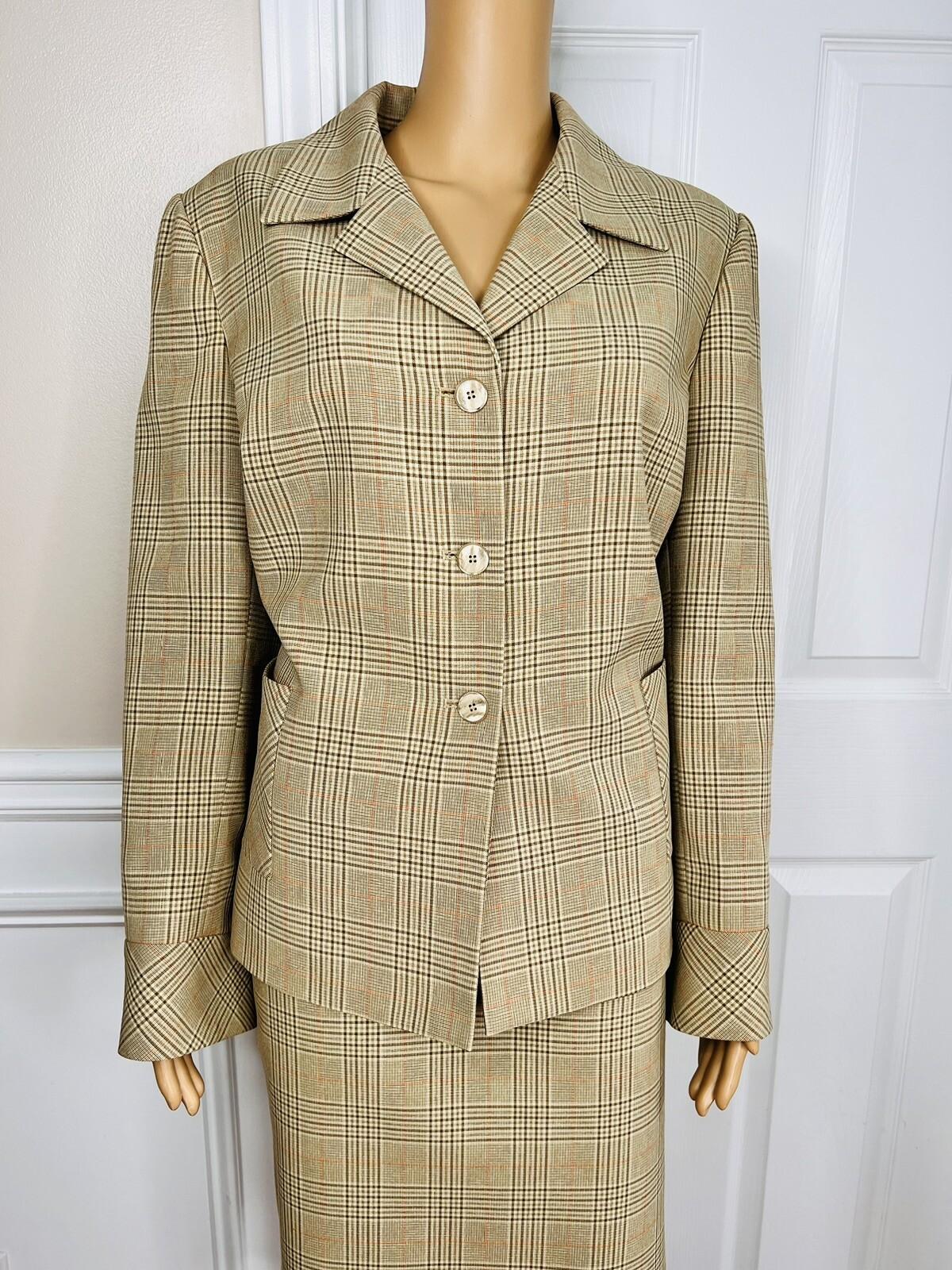 10-152.jpg Le Suit Polyester Rayon Skirt Suit Size 14 Mustard Striped Pockets Lined 2PC