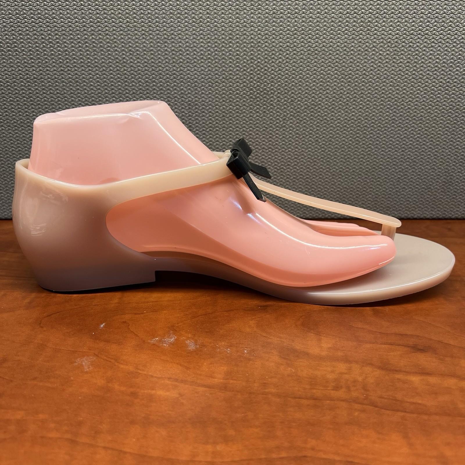 Melissa Honey Ad Cameo Perfumed Scented T Straps Flat Sandals Size 8 Bow Casual