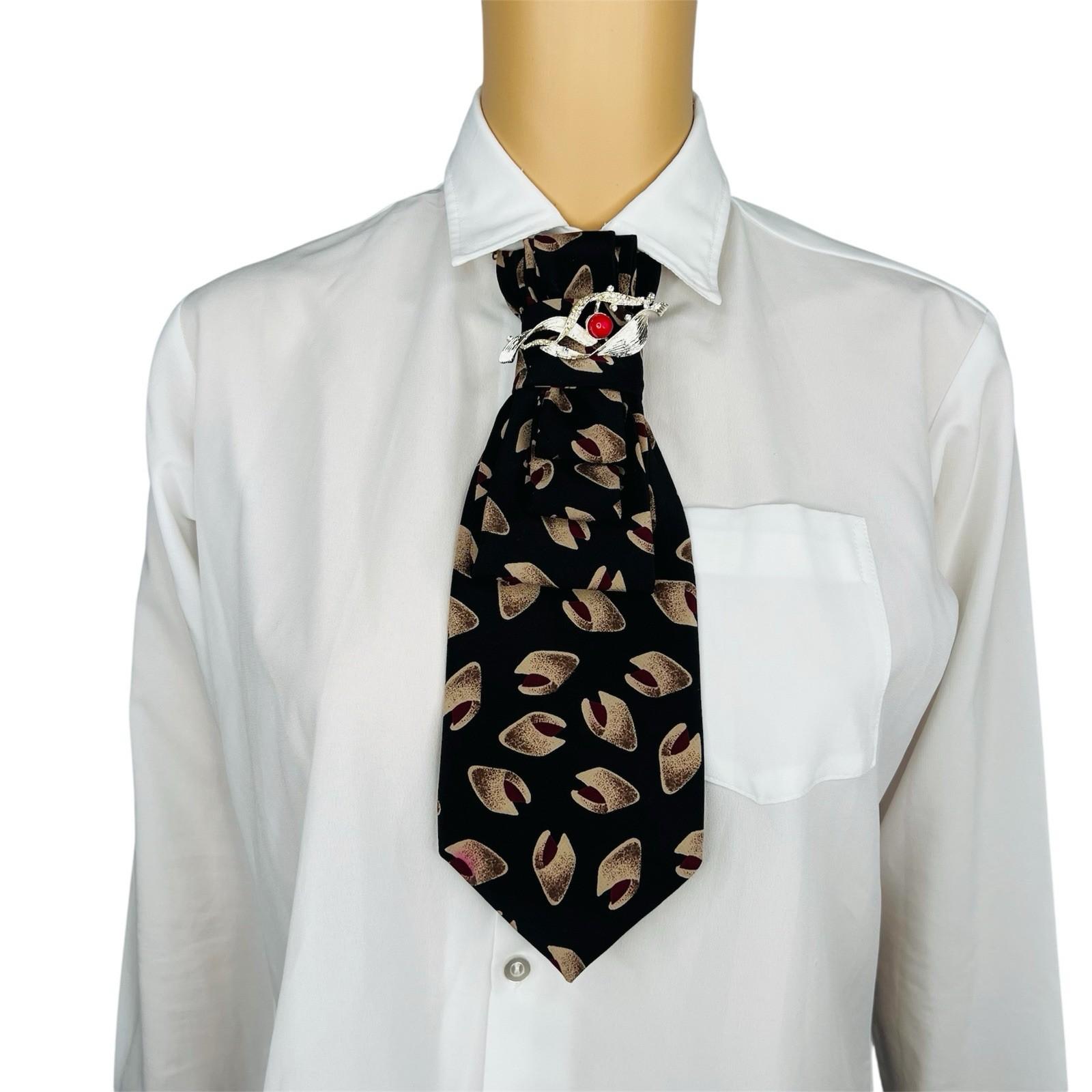 Elegant Handcrafted Necktie Necklace with a Detachable Brooch Effortlessly Chic