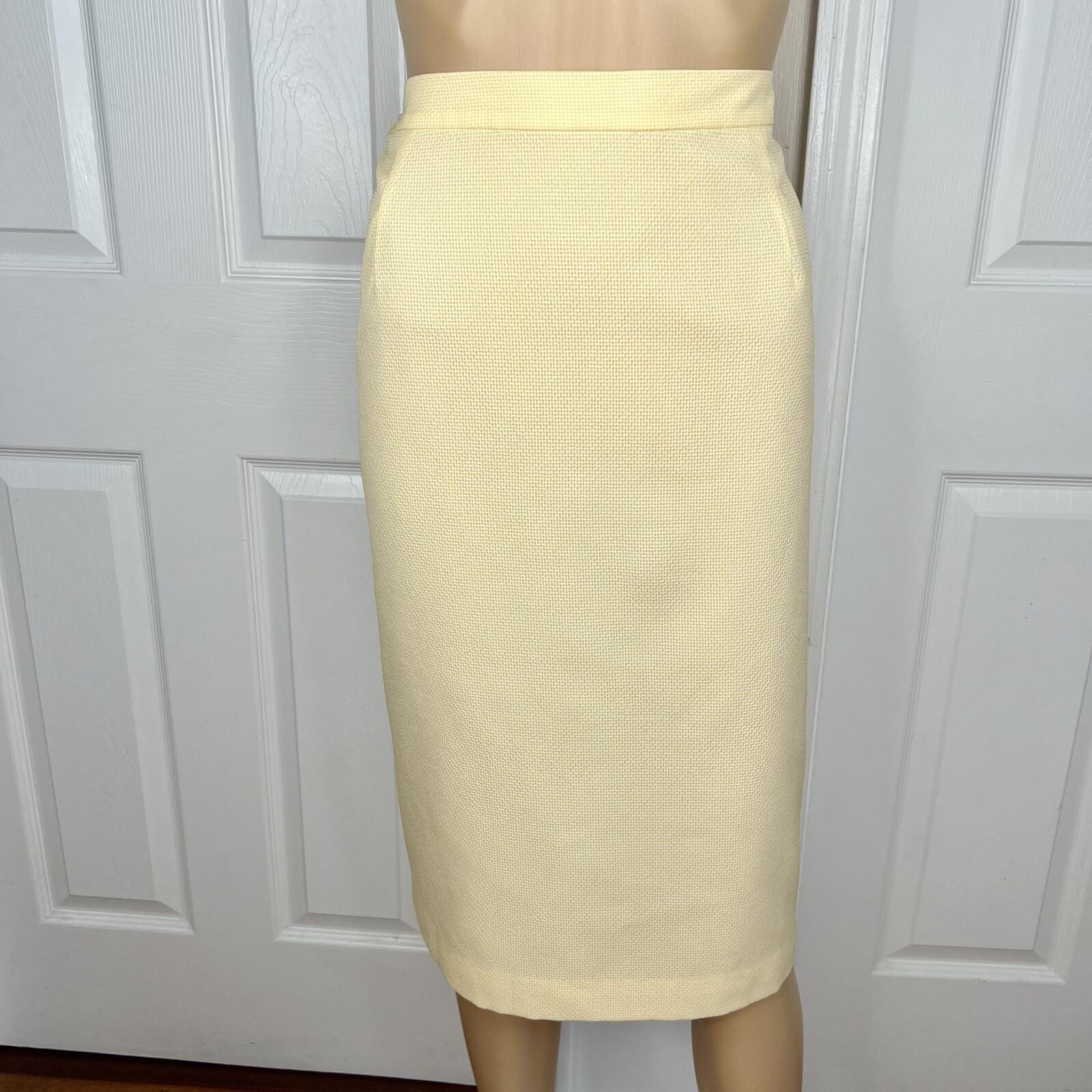 Le Suit Polyester Skirt Suit Size 18W Yellow Gold Collarless 3/4 Sleeves 2PC New