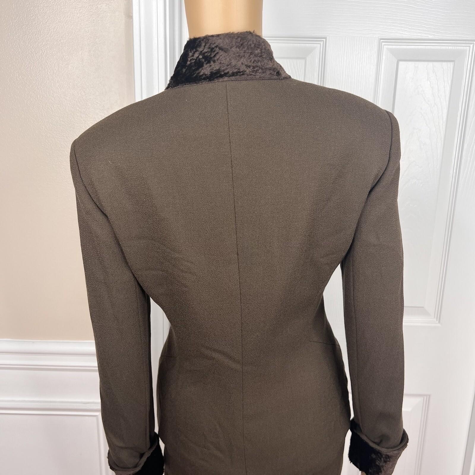 10-1868.jpg JONES NEW YORK Vintage 2PC Brown Faux Fur Stand Up Collar Skirt Suit Size 6