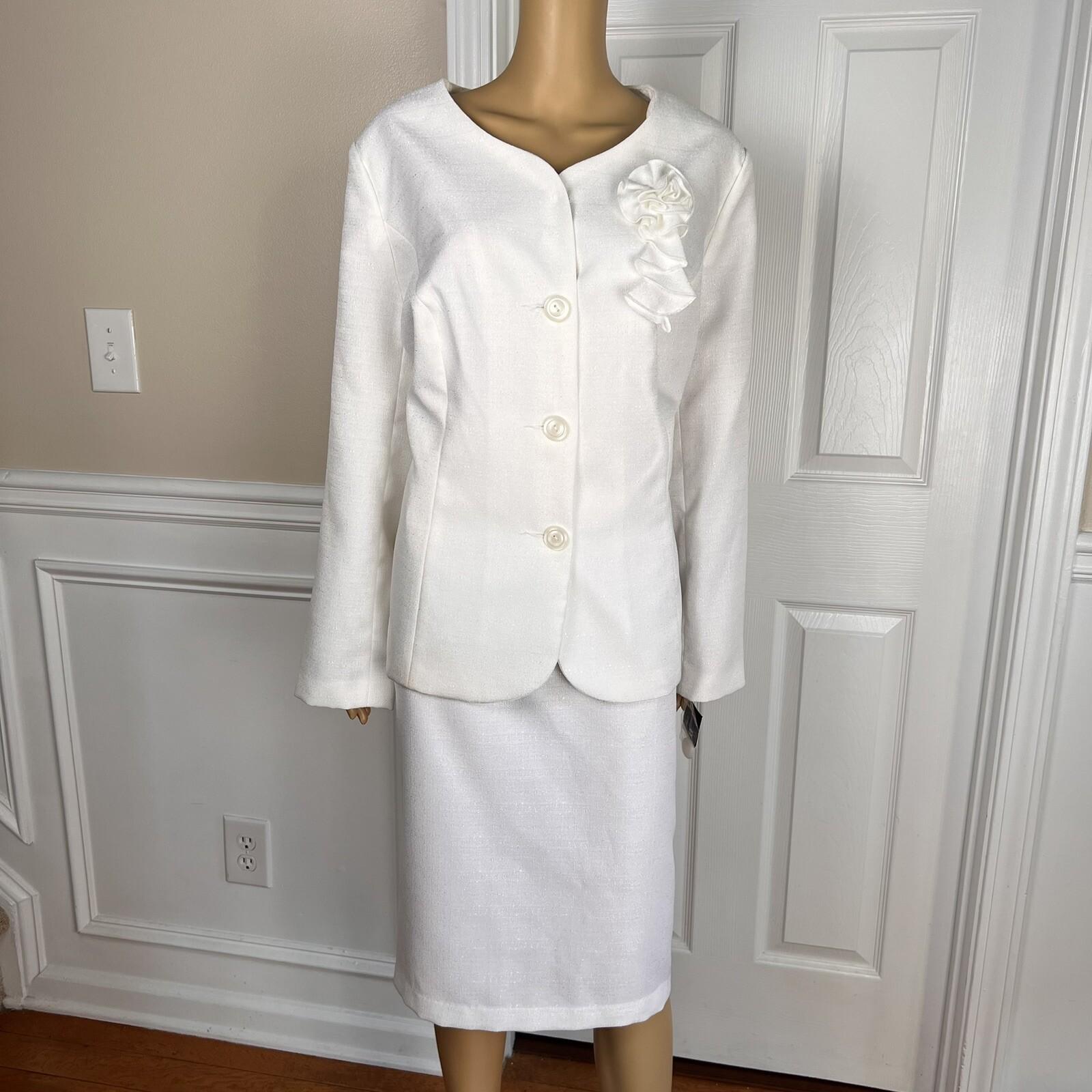 Danillo Women Polyester Skirt Suit Size 18W White Lined Collarless 2PC New
