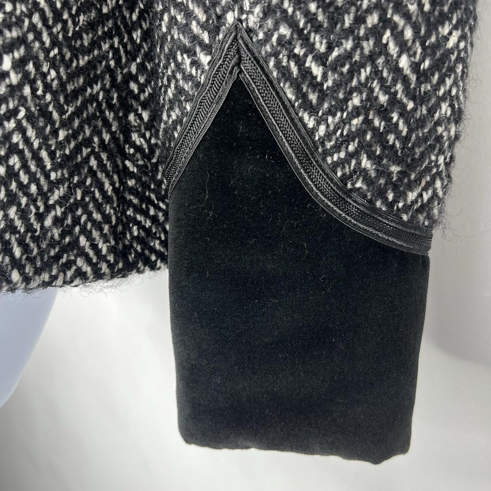 Anna Sui Wool Velour Hem Blazer Size 6 Stand Up Collar Black White Quiet Luxury