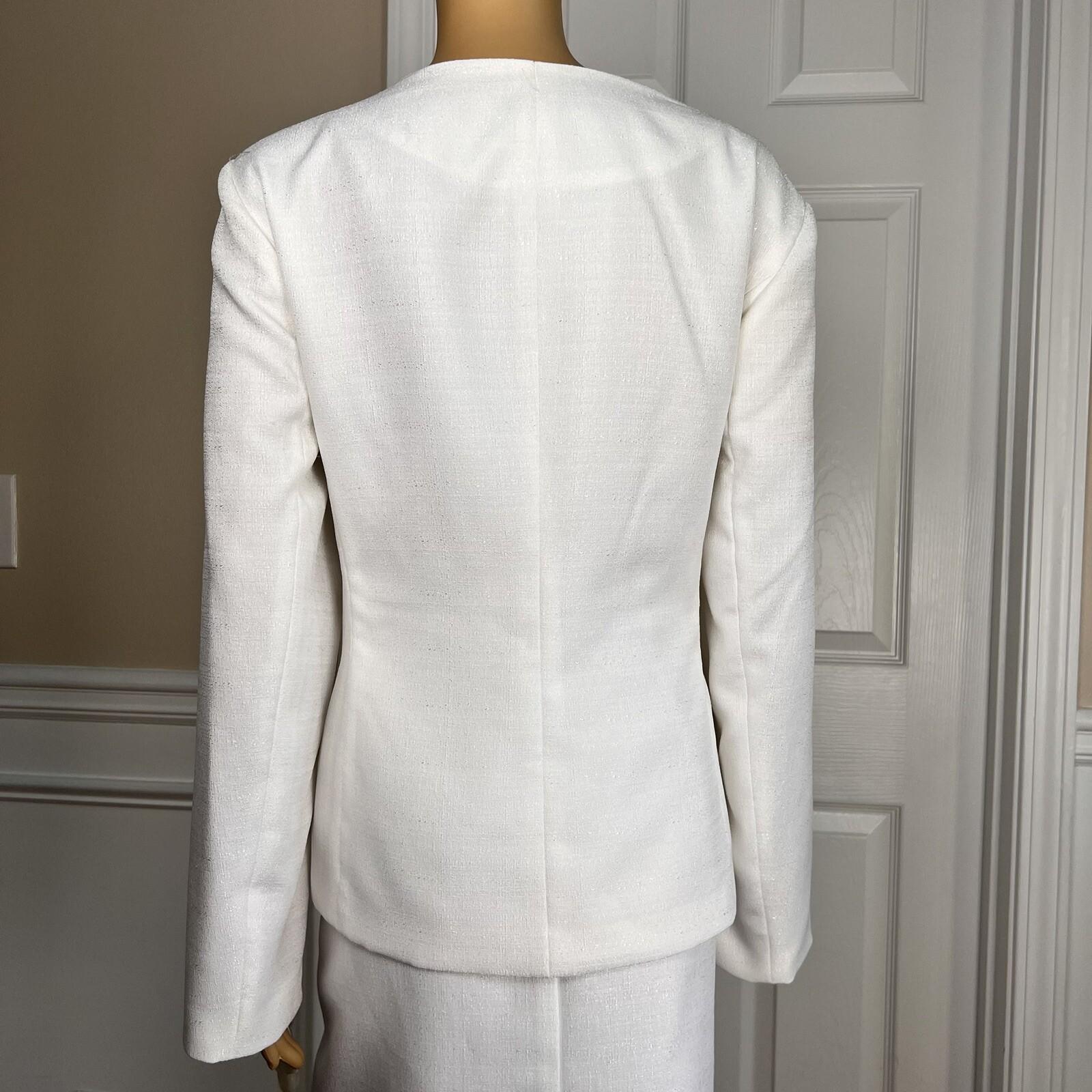 Danillo Women Polyester Skirt Suit Size 18W White Lined Collarless 2PC New