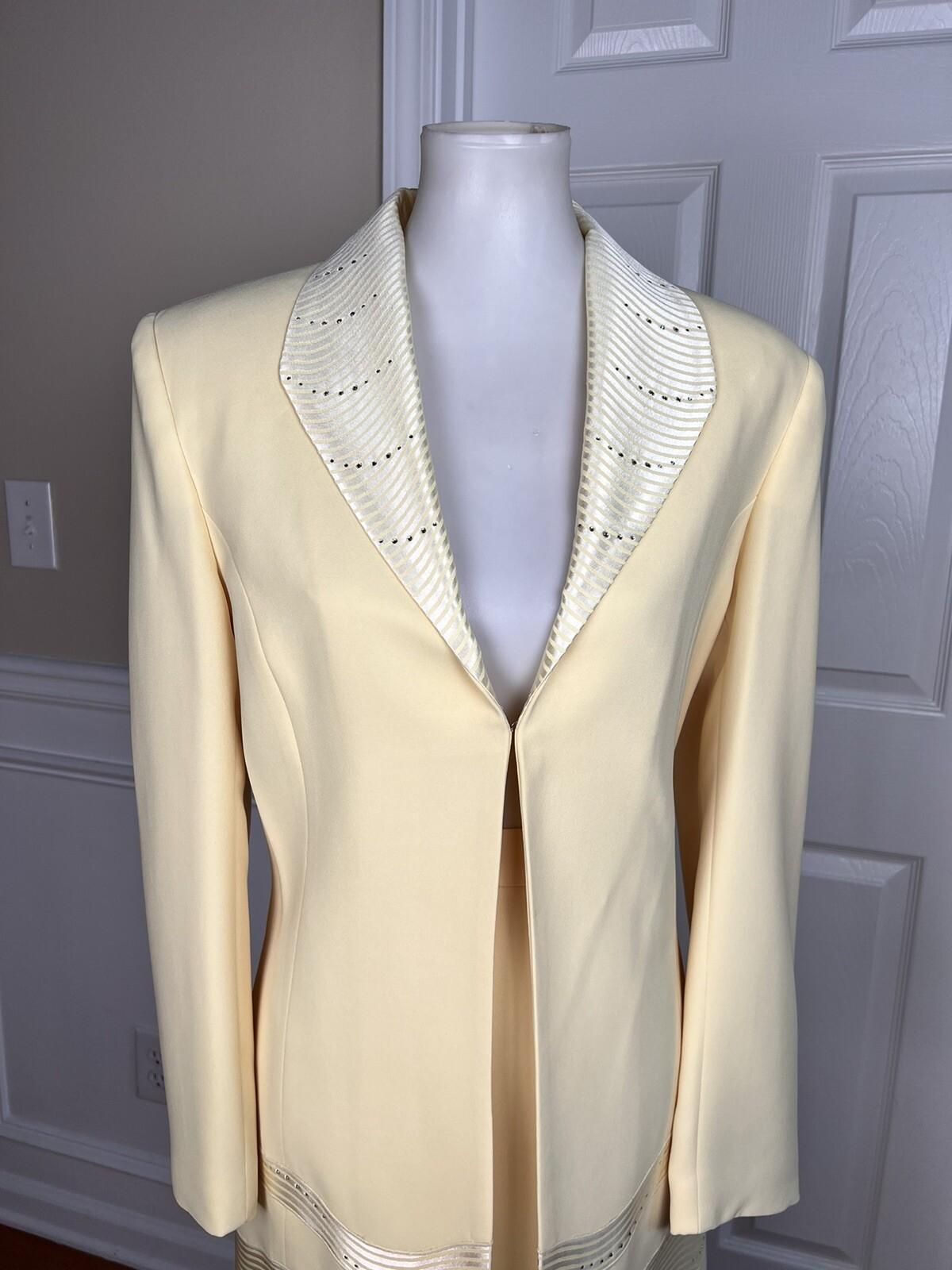 10-2118.jpg TANGO NITES Women 2PC Yellow Beaded Polyester Acetate Skirt Suit Size 12
