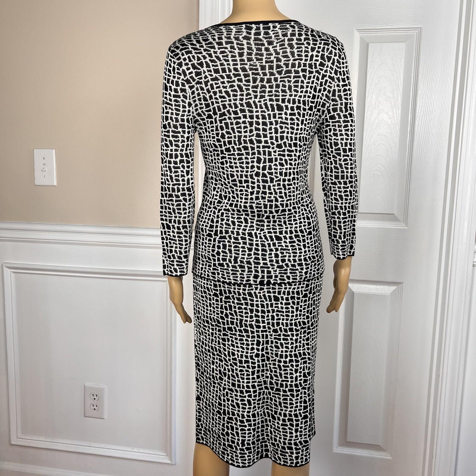 JONES NEW YORK Women 2PC  Black White Knit Stretch Skirt Top Size S