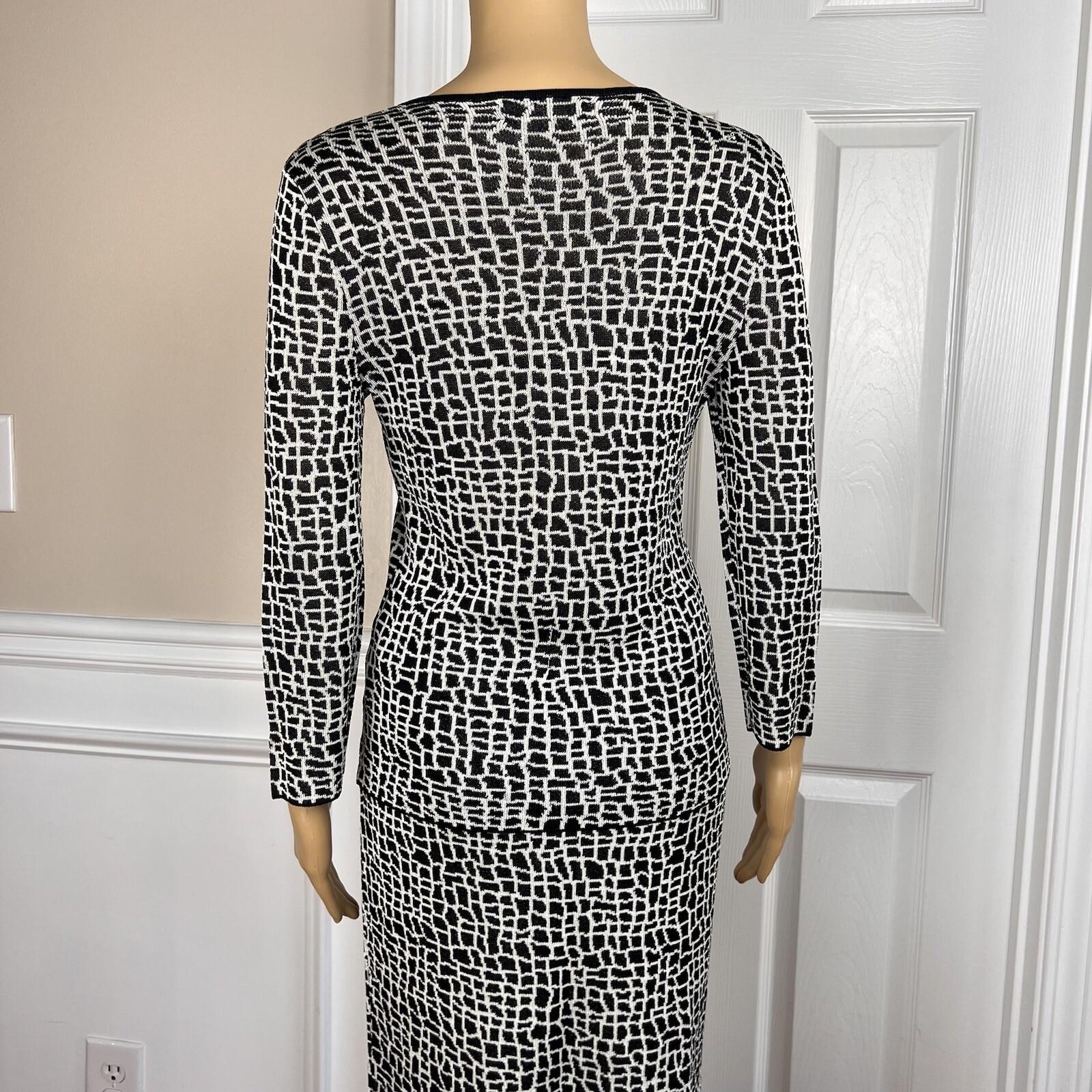 JONES NEW YORK Women 2PC  Black White Knit Stretch Skirt Top Size S