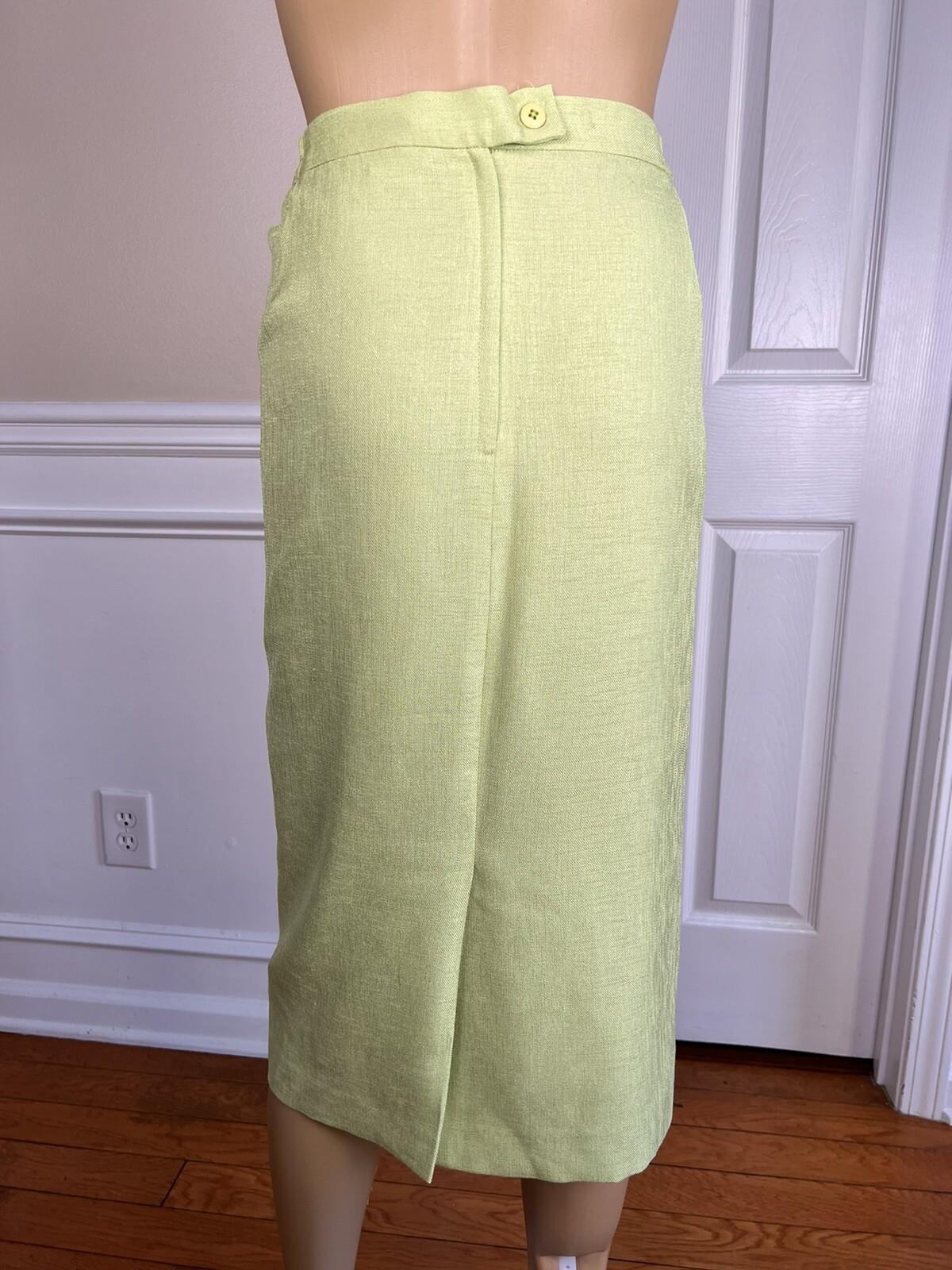 Le Suit Women Polyester Skirt Suit Size 24W Green Lined Short Sleeves 2PC