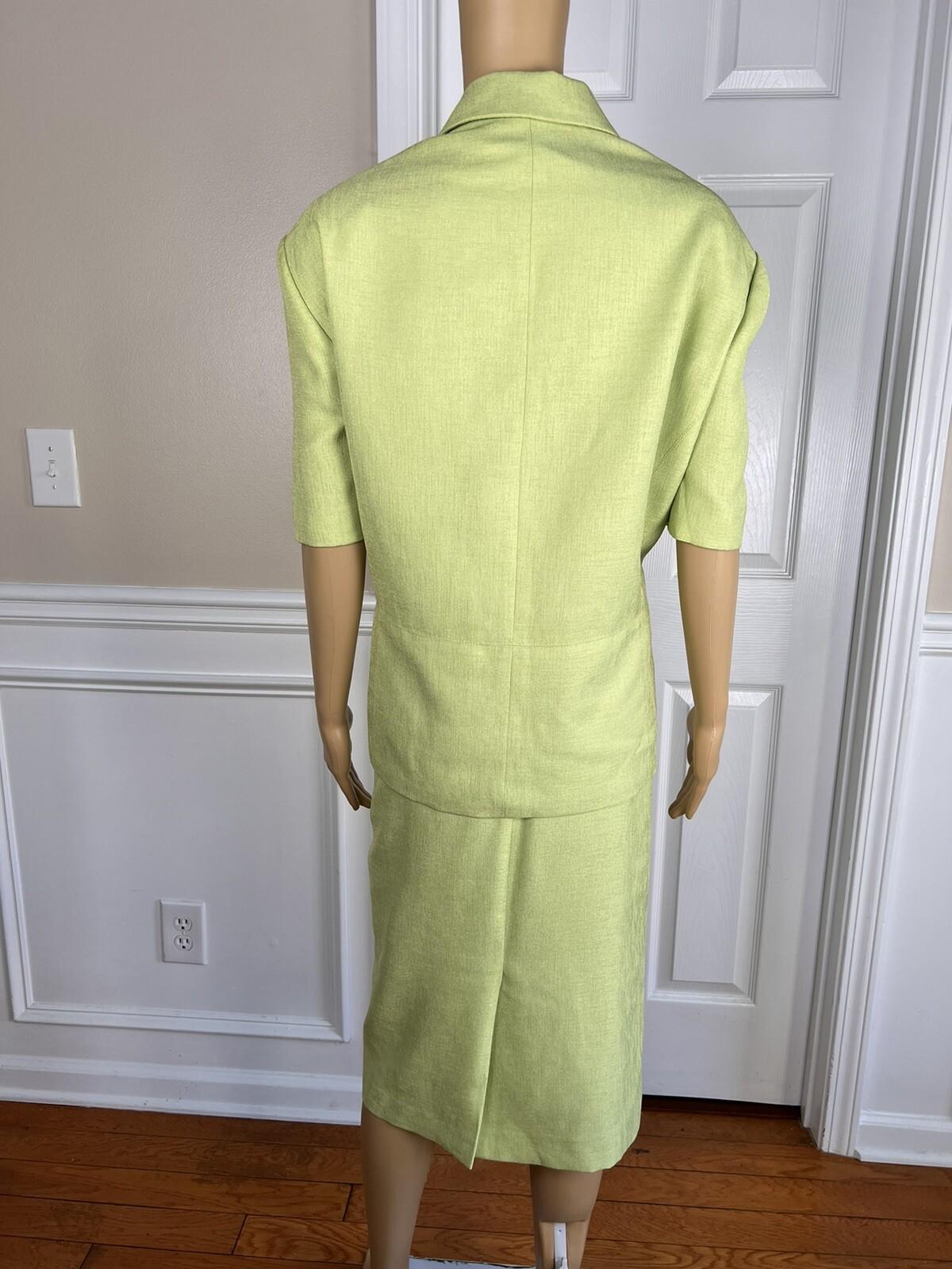 Le Suit Women Polyester Skirt Suit Size 24W Green Lined Short Sleeves 2PC