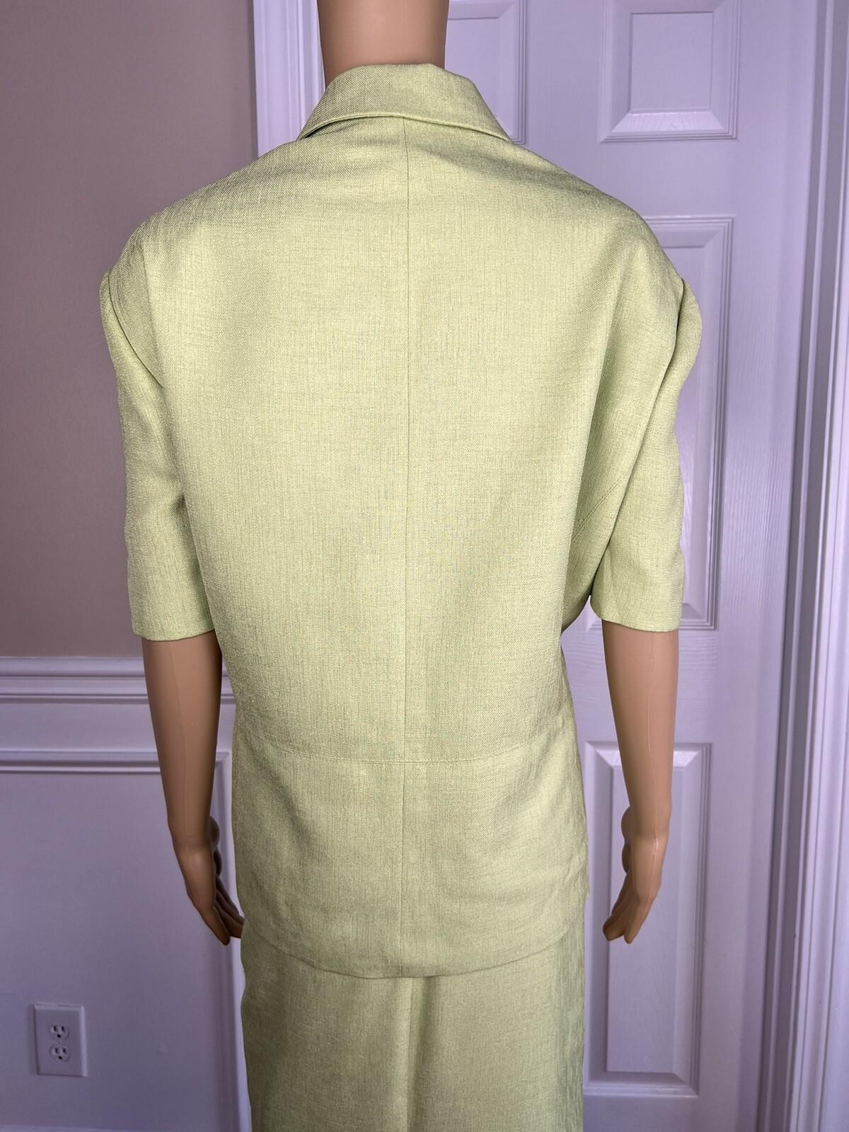 Le Suit Women Polyester Skirt Suit Size 24W Green Lined Short Sleeves 2PC