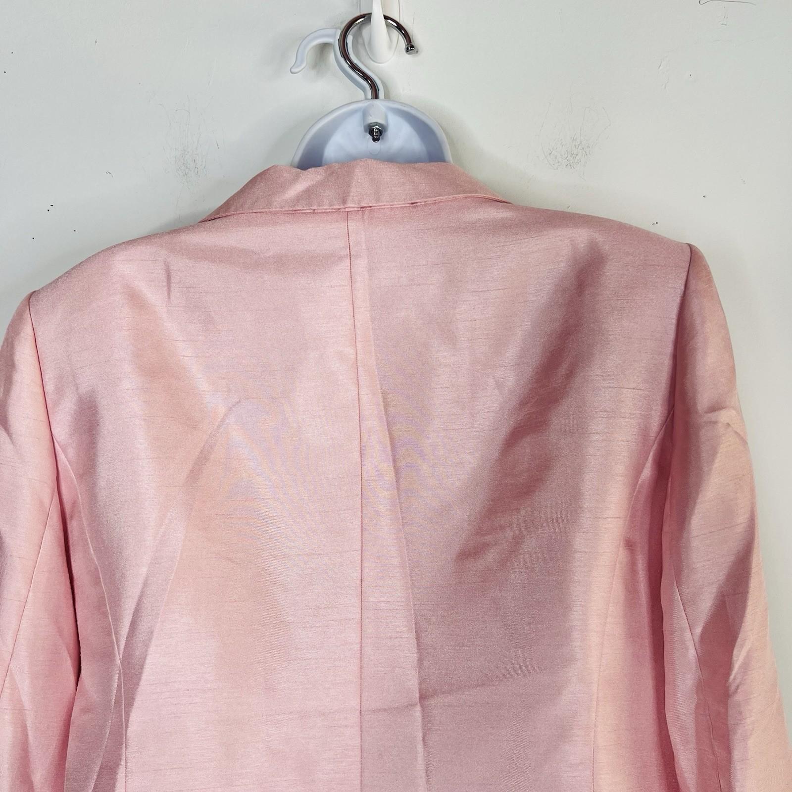10-2566.jpg Le Suit Women Polyester Skirt Suit Size 14P Rose Notch Collar Lined Pockets 2PC