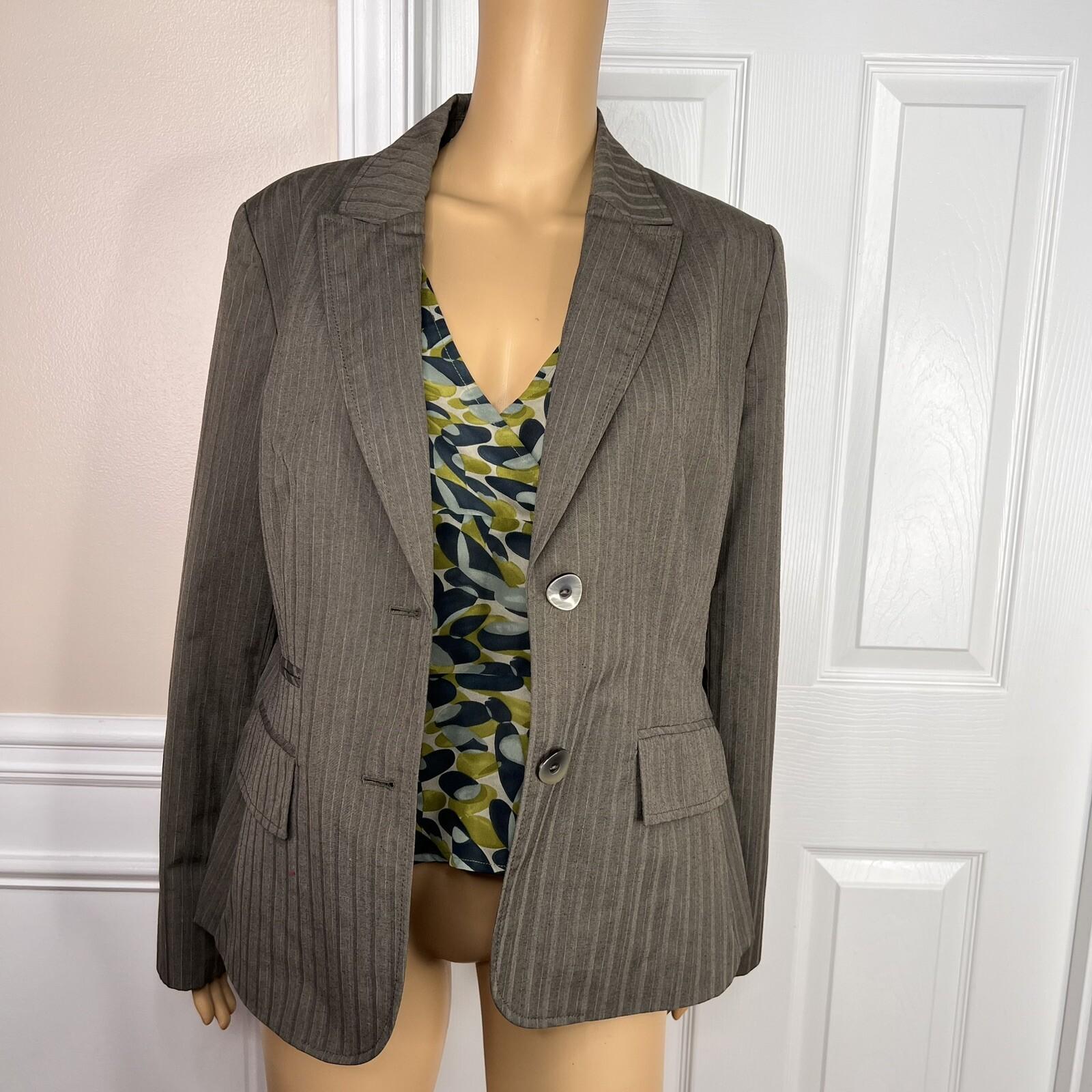 10-2629.jpg NINE WEST Polyester Rayon Pant Suit 14 Green Striped Notch Collar Lined 2PC