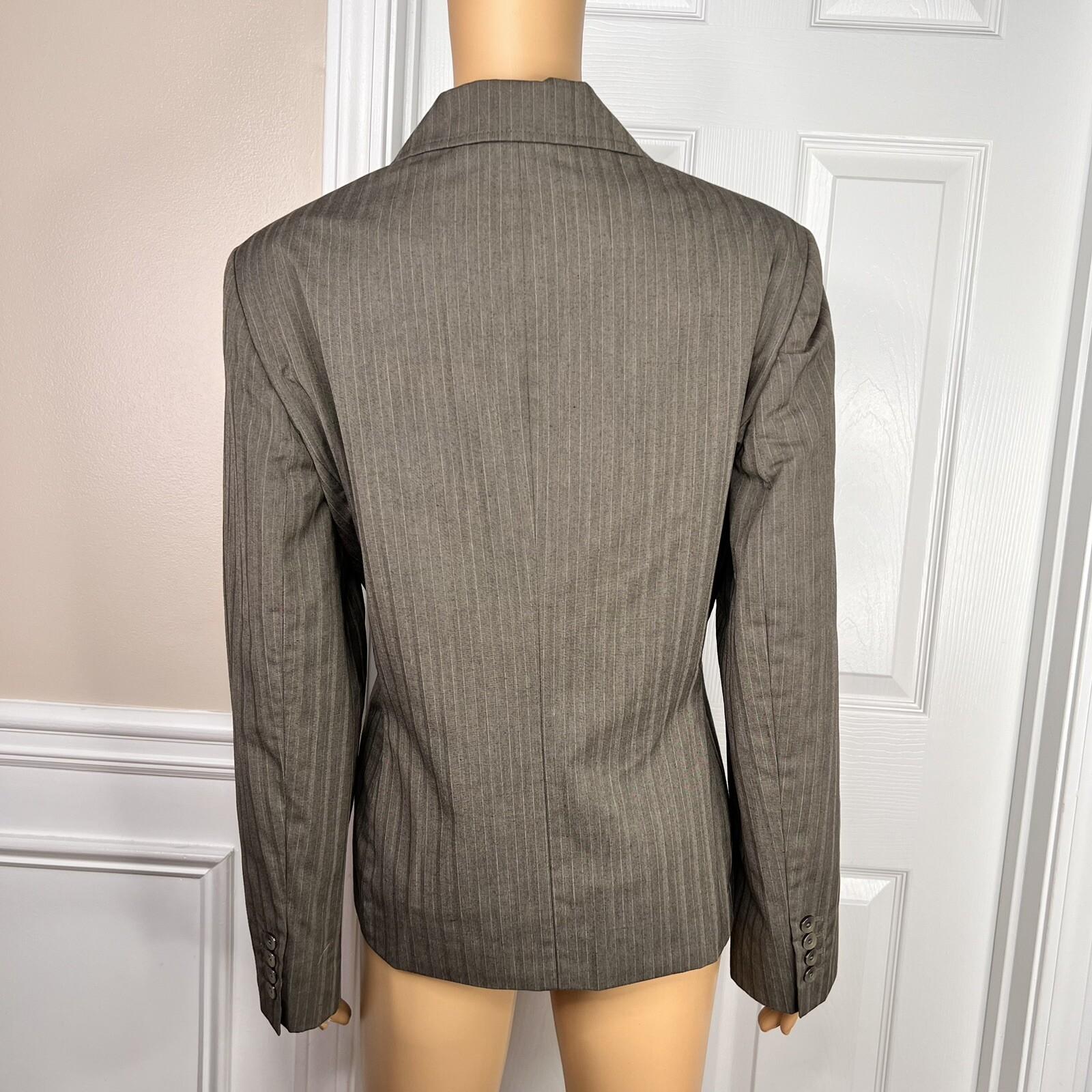 10-2632.jpg NINE WEST Polyester Rayon Pant Suit 14 Green Striped Notch Collar Lined 2PC