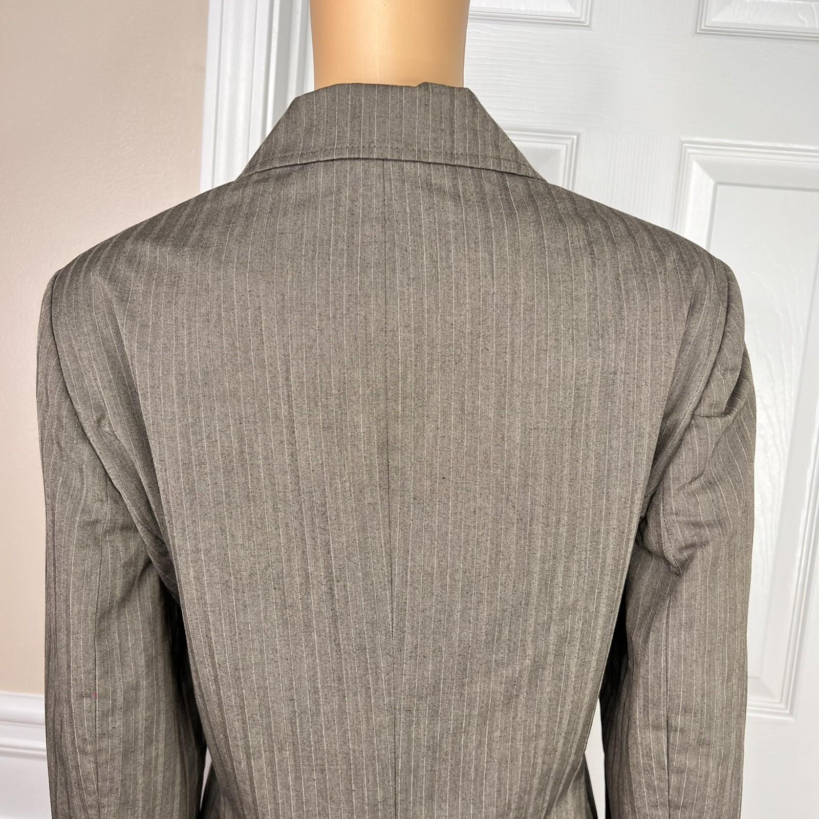 10-2633.jpg NINE WEST Polyester Rayon Pant Suit 14 Green Striped Notch Collar Lined 2PC