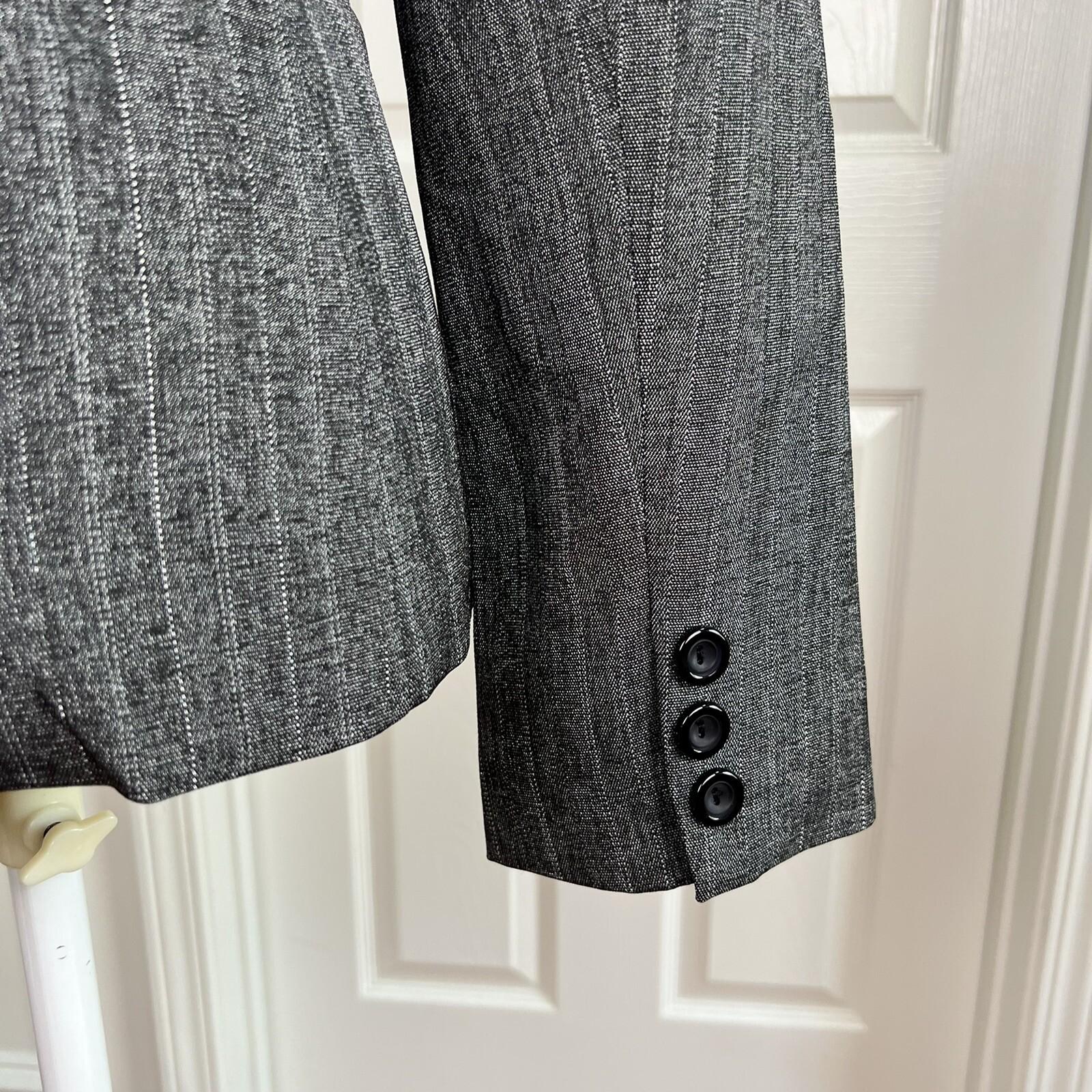 New CASALINA HIGH FASHION 2PC Gray Metallic Peak Collar Pant Suit Size 40/ US 10