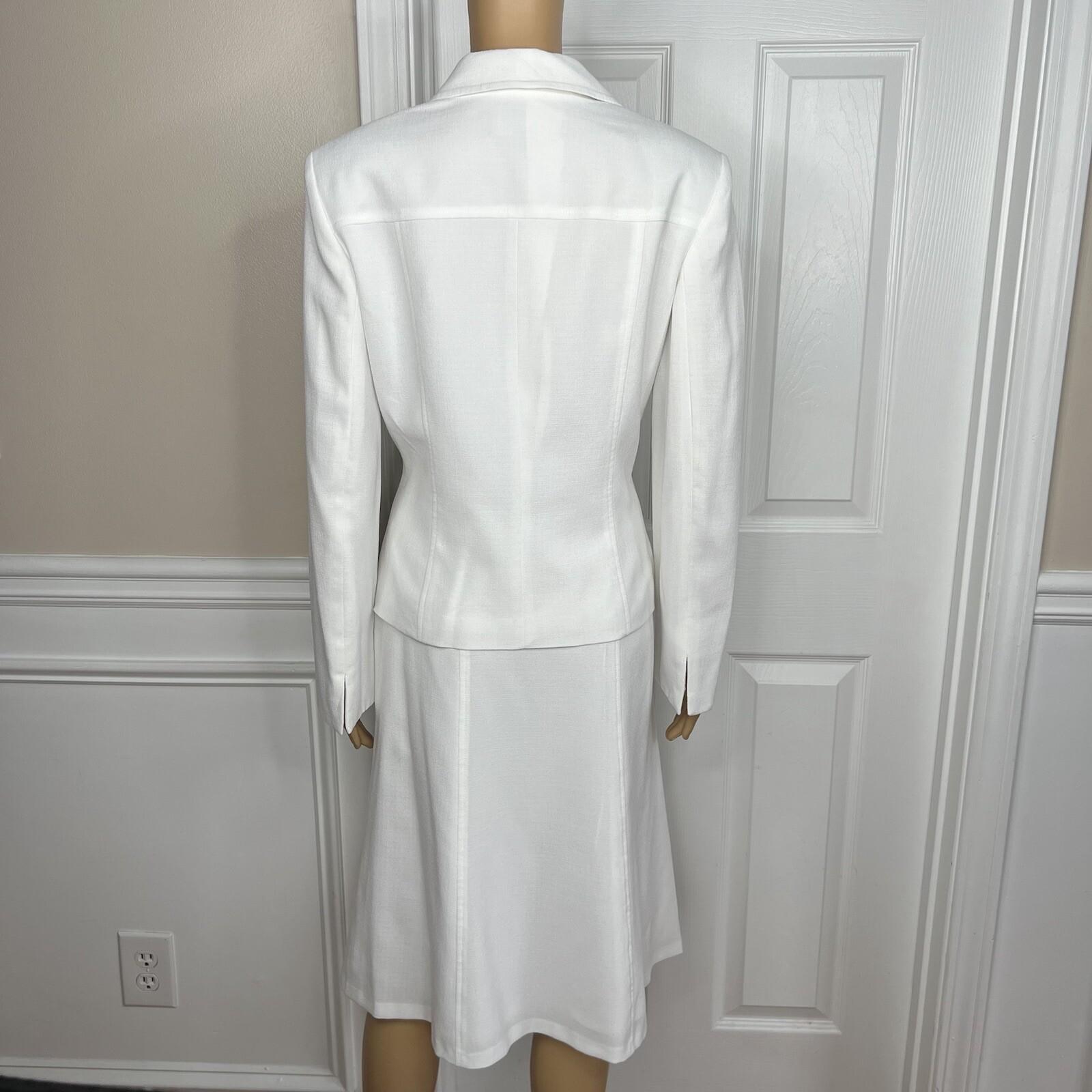 Kasper Women Polyester Skirt Suit Size 10 White Flared Notch Collar Lined 2PC