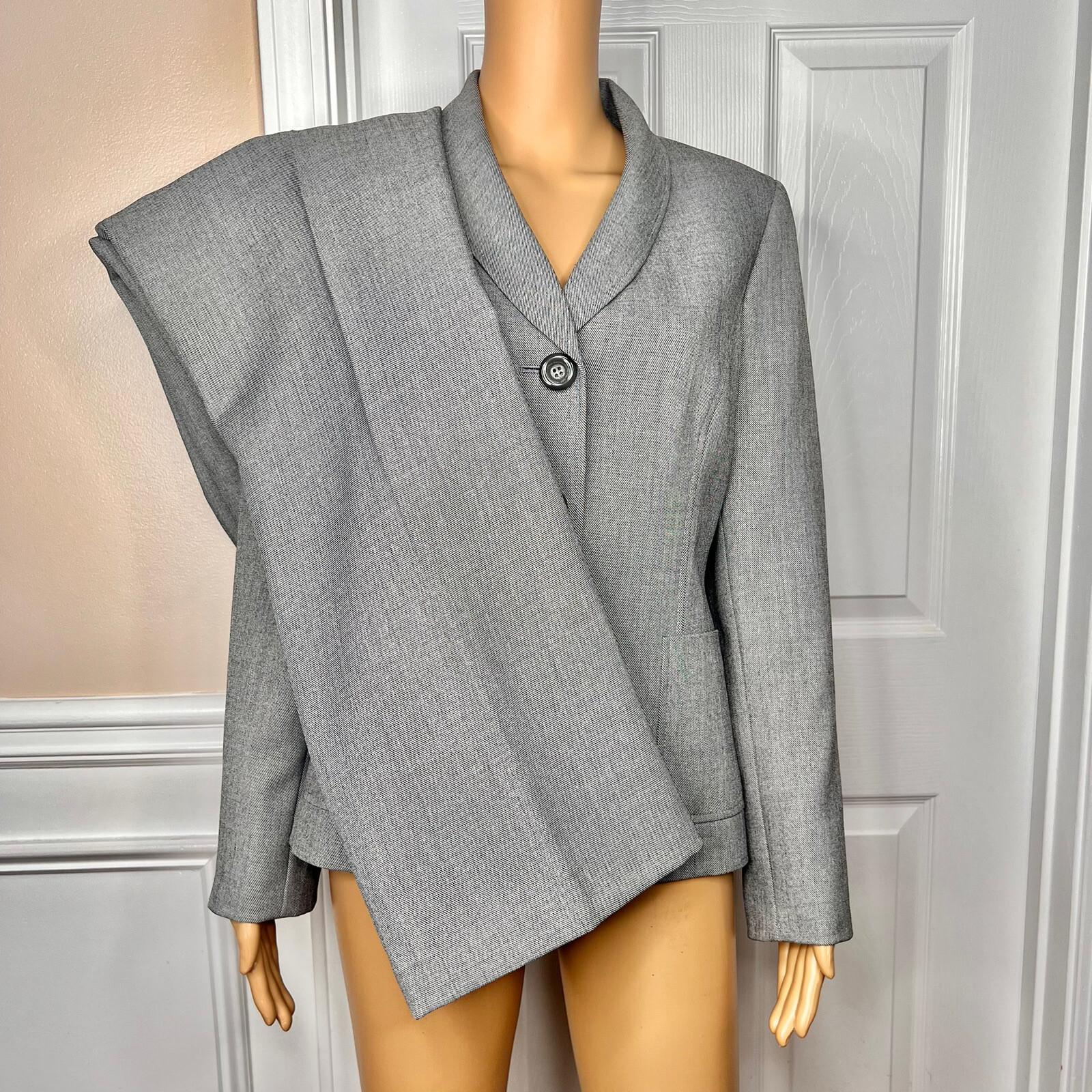 Suit Studio Polyester Pant Suit Size 4P Light Gray Pockets Shawl Collar 2PC