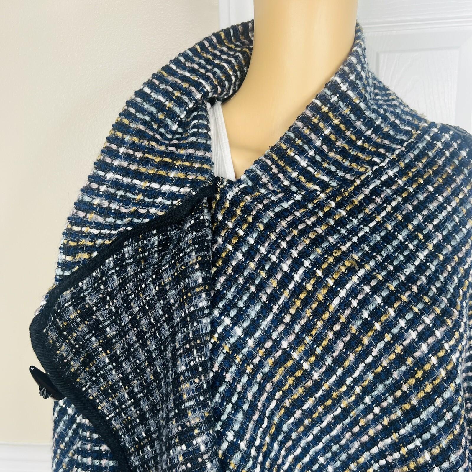 Jones New York Tweed Wrap Knit Cape Poncho Shawl One Size Toggle Closure