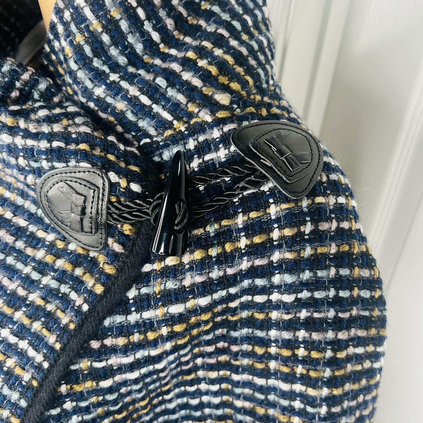Jones New York Tweed Wrap Knit Cape Poncho Shawl One Size Toggle Closure