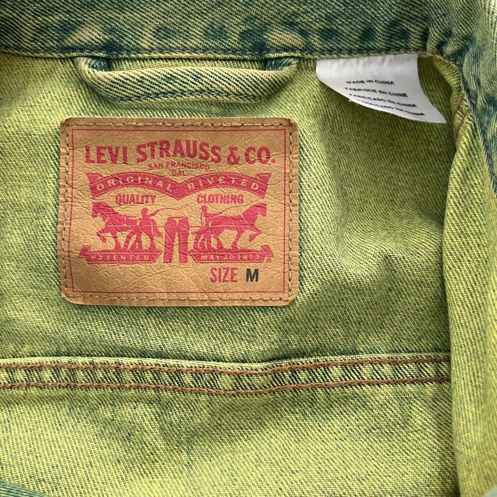 LEVI STRAUSS Women Wash Green Distressed Embroidered Denim Size M