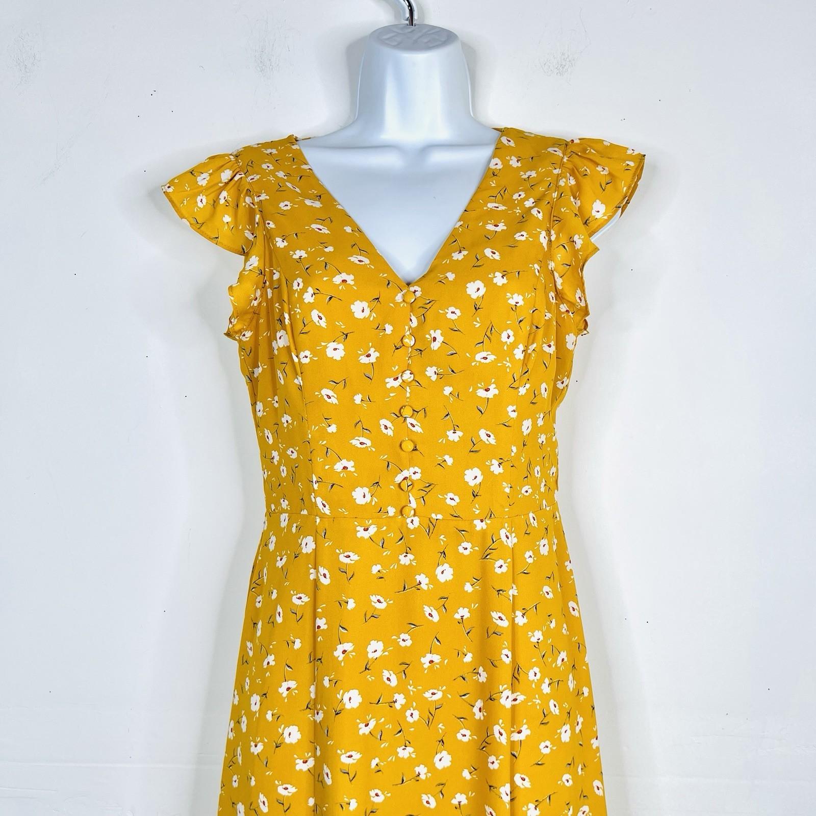 Lulus Polyester Maxi Floral Dress Size M Open Back Gold Flutter Sleeves Flowy