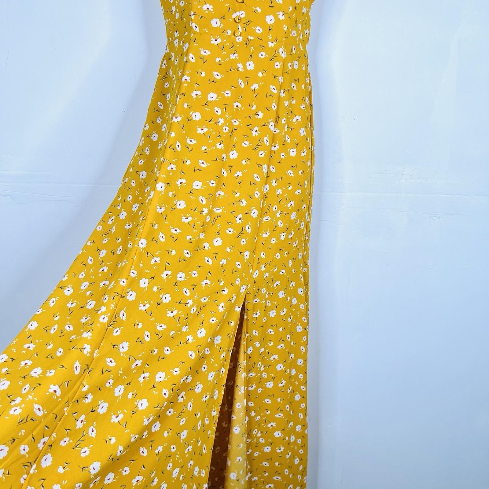 Lulus Polyester Maxi Floral Dress Size M Open Back Gold Flutter Sleeves Flowy