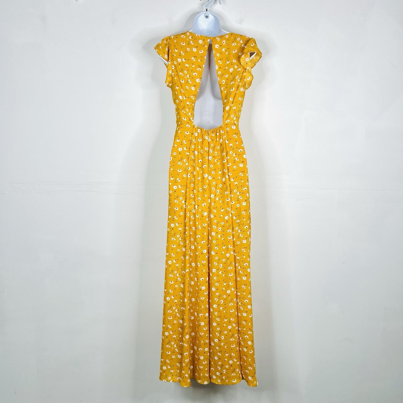 Lulus Polyester Maxi Floral Dress Size M Open Back Gold Flutter Sleeves Flowy