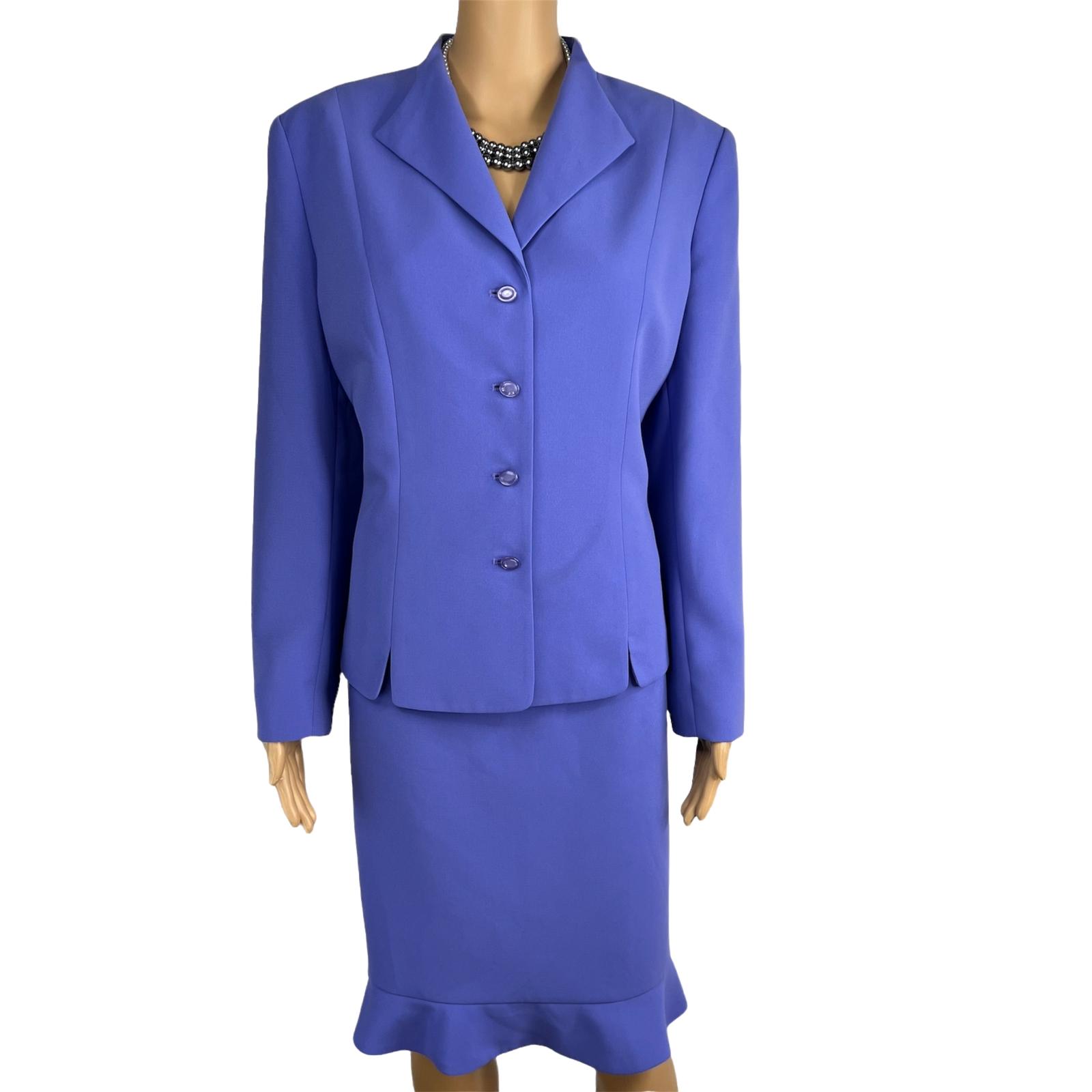 Collections Le Suit Polyester Skirt Suit Size 14P Pale Purple Ruffle Women Lined