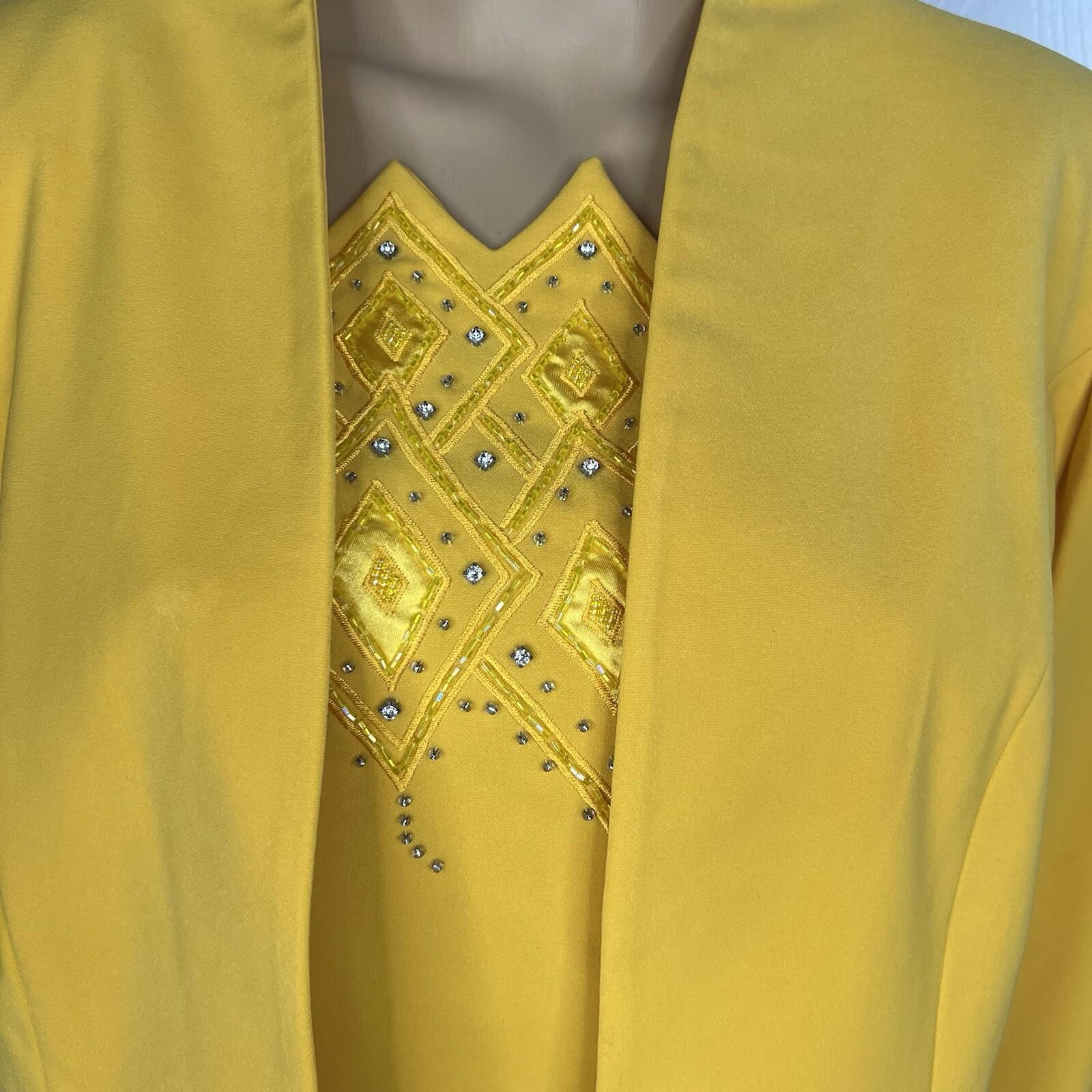 Natalli Barri Women Polyester Blazer Top 12 Beaded Yellow Mid Length 2PC New