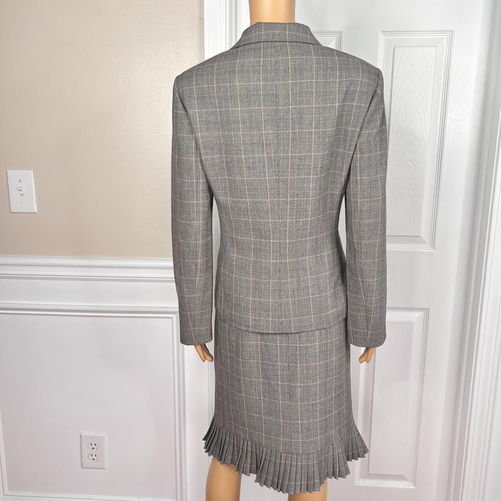 EVAN PICONE 2PC Gray Striped Polyester Rayon Stretch  Career Skirt Suit Size 10