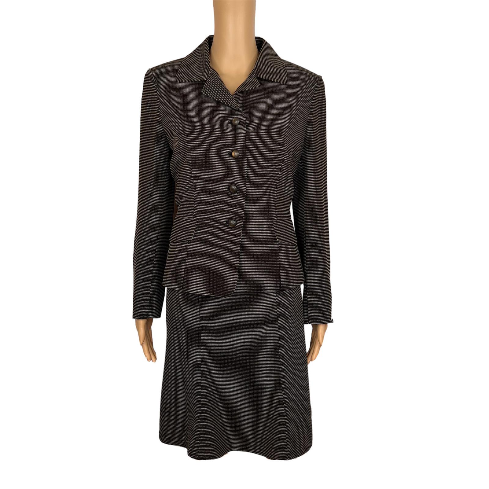 LE SUIT 2PC Black Yellow Polyester Cupro Peak Collar Flare Skirt Suit Size 8P