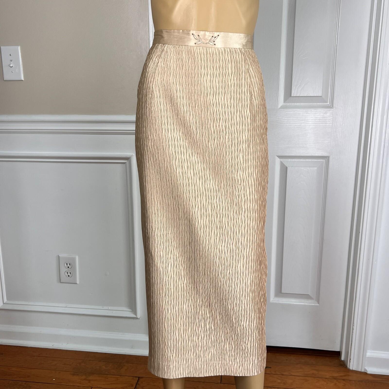 GMI Polyester Skirt Suit Size 10 Gold Beaded Lined Collarless Open Front 2PC