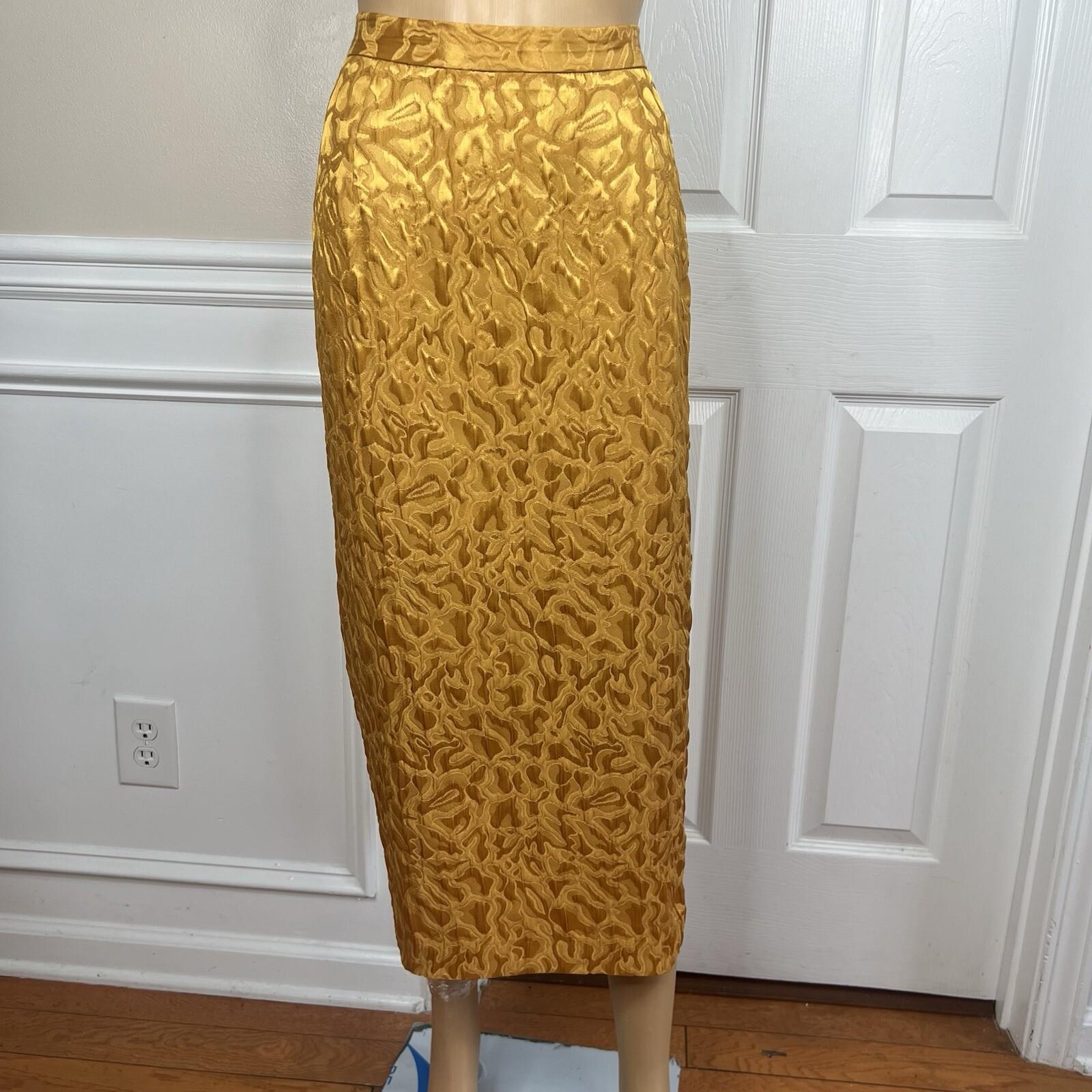 GMI Polyester Skirt Suit Size 14 Gold Lined Collarless Cocktail Mid Length 2PC