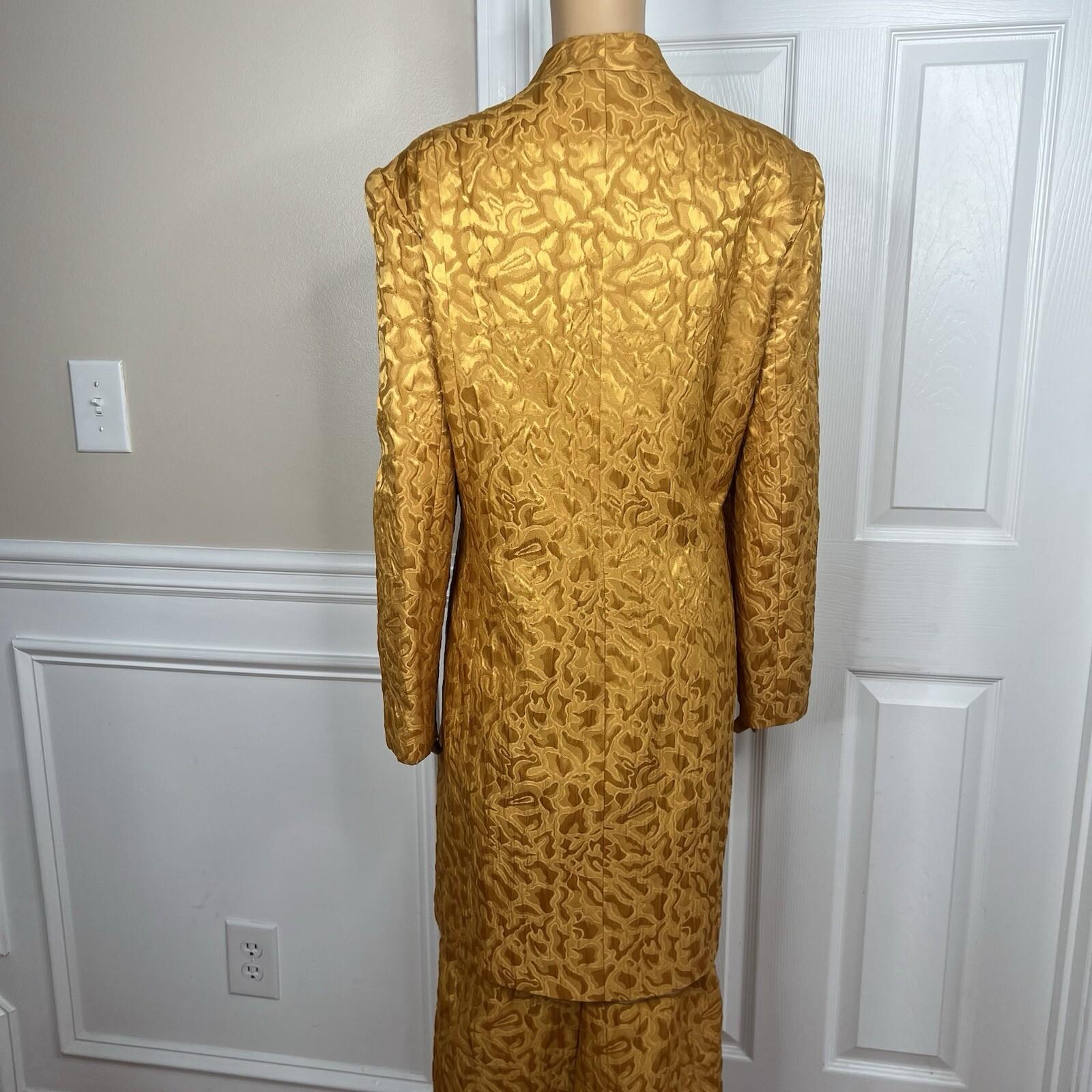GMI Polyester Skirt Suit Size 14 Gold Lined Collarless Cocktail Mid Length 2PC