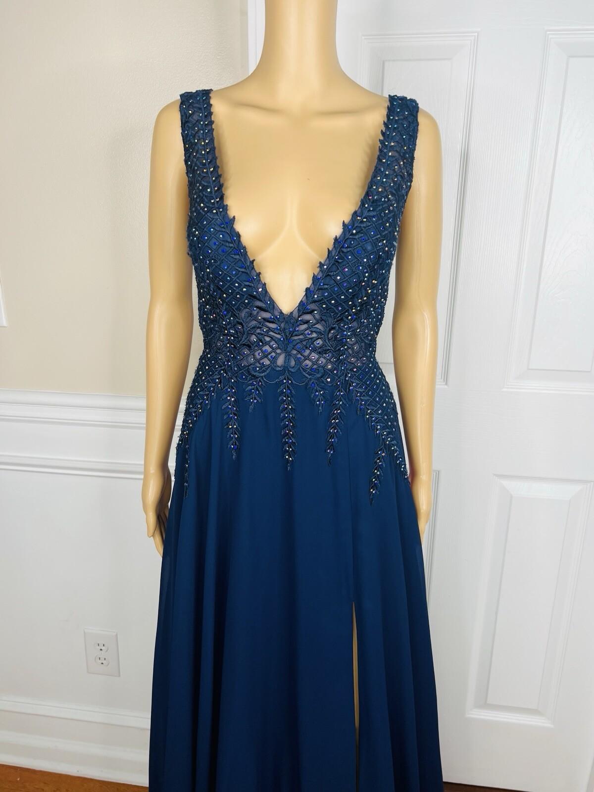 10-3431.jpg Gianni Bini Evening Gown Size 9 Navy Blue Beaded Embroidered Low V Neck Cut Slit
