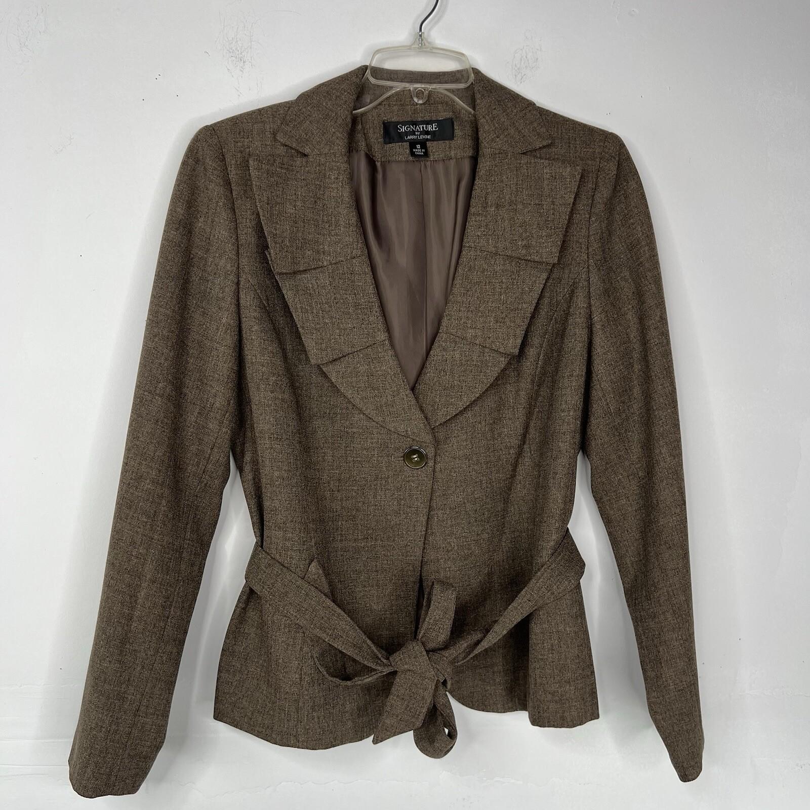 10-3496.jpg Larry Levine Polyester Rayon Spandex Pant Suit 12 Camel Belted Business 2PC New