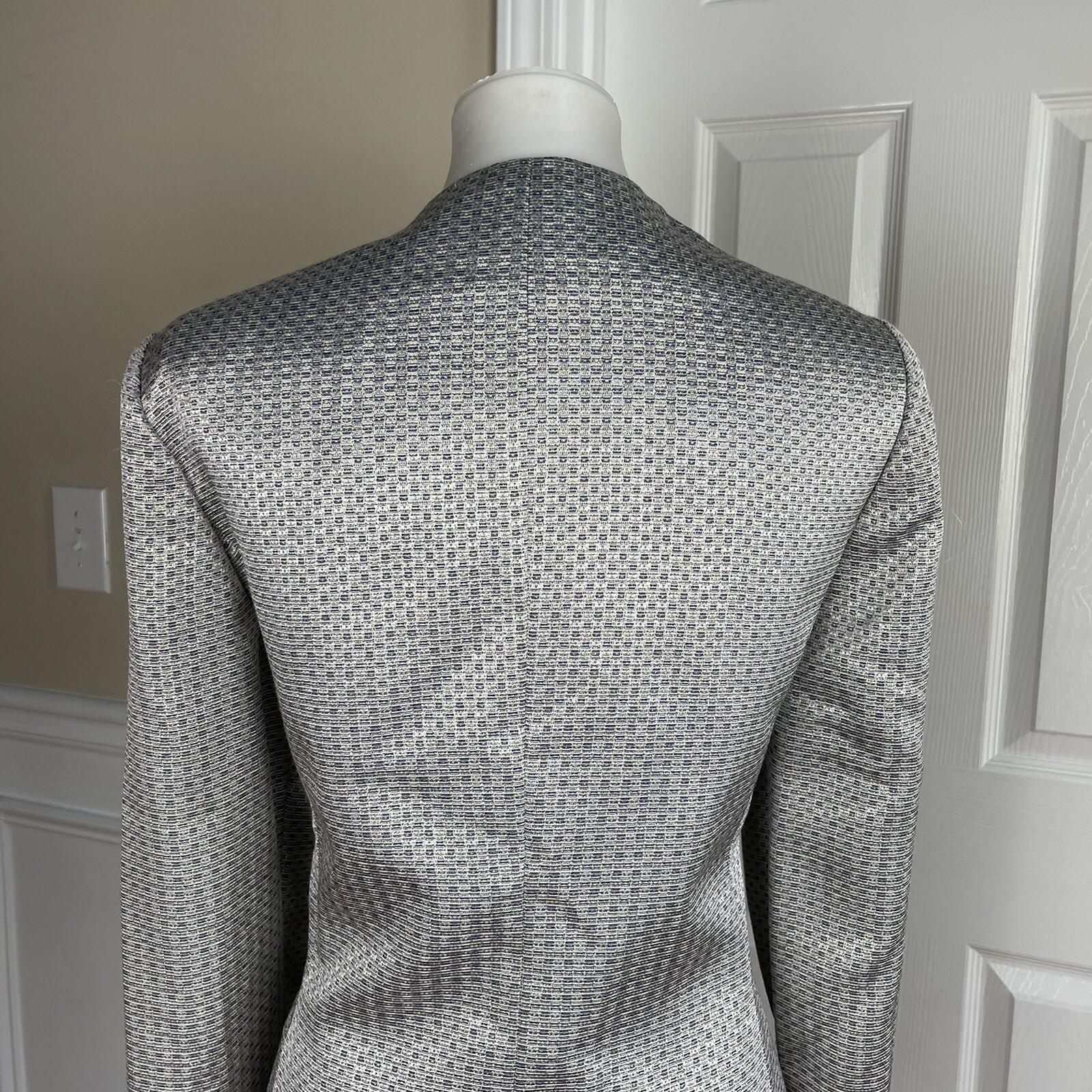 New LE SUIT 2PC Silver Blue Acetate Metallic Blend Collarless Skirt Suit SZ 12