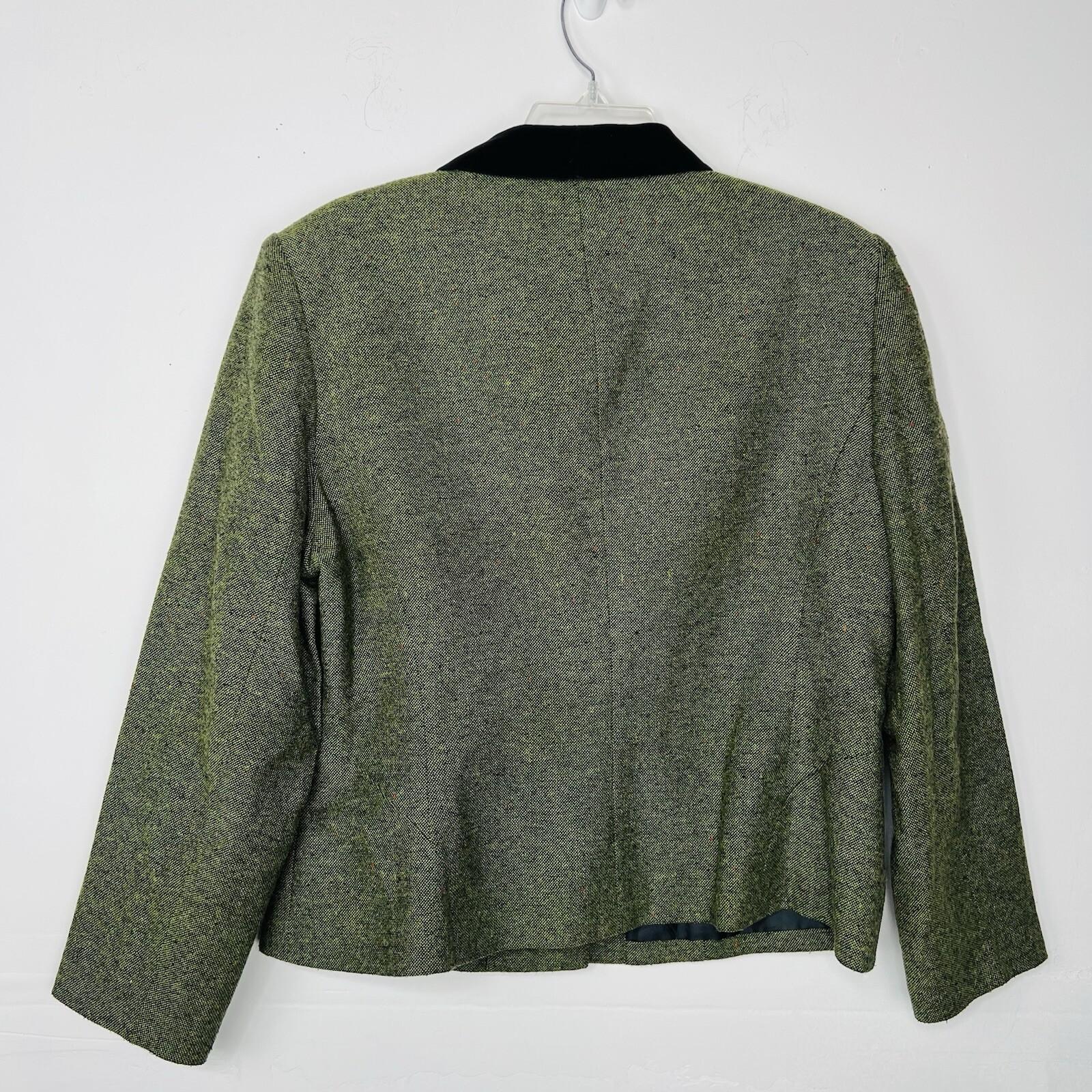 Le Suit Women Tweed Skirt Suit Size 14P Green Velvet Collar Lined Cocktail 2PC