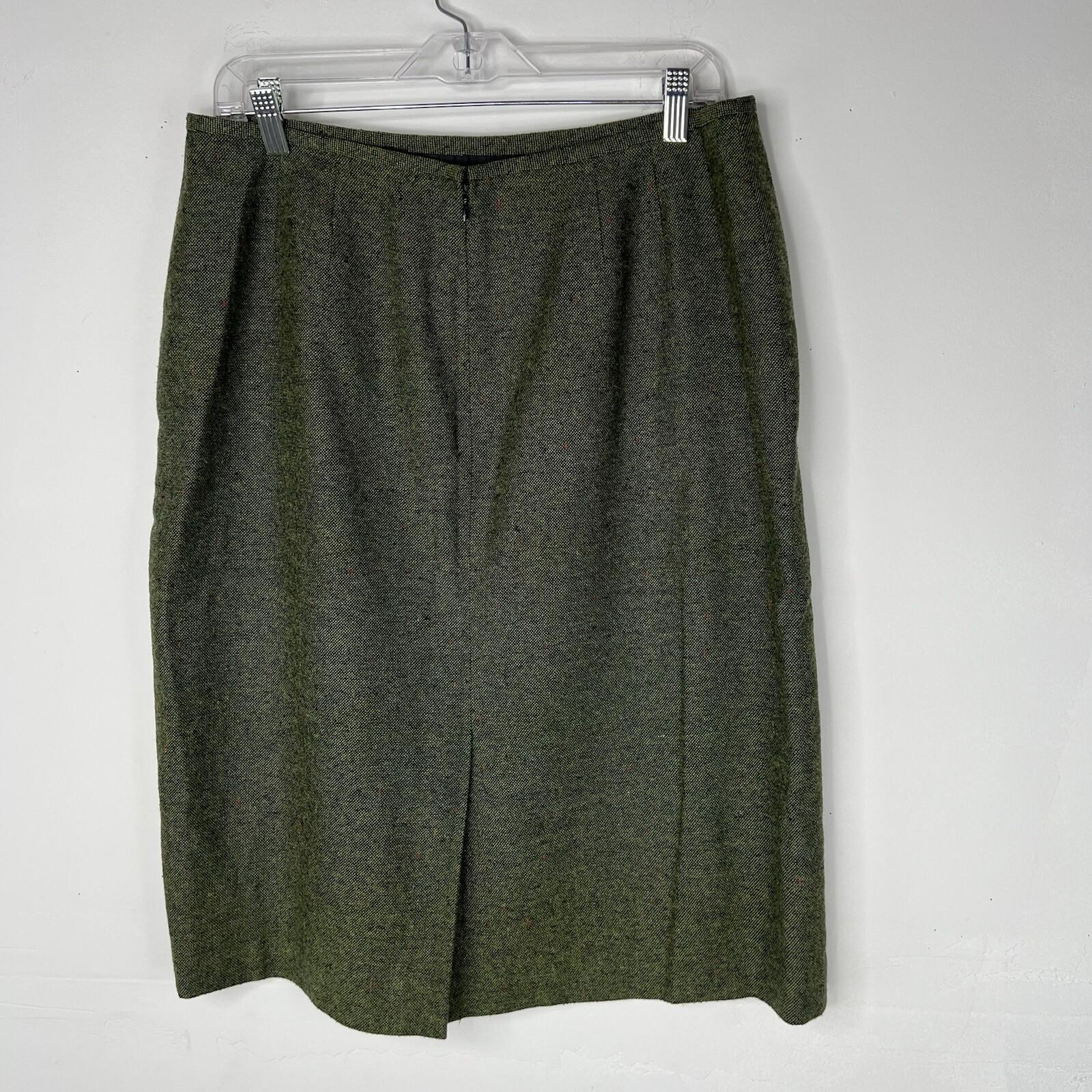 Le Suit Women Tweed Skirt Suit Size 14P Green Velvet Collar Lined Cocktail 2PC