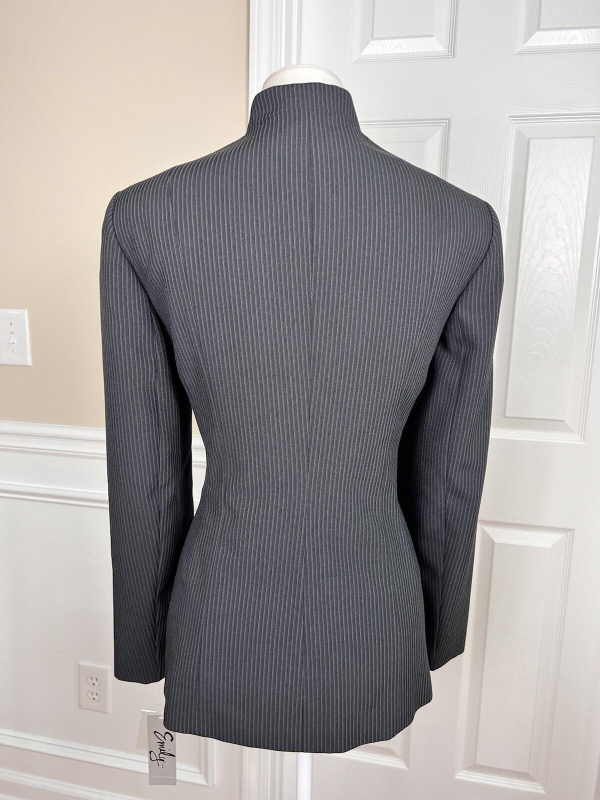 New EMILY 2PC Black Striped Polyester Viscose Stand Up Collar Pant Suit Size 8