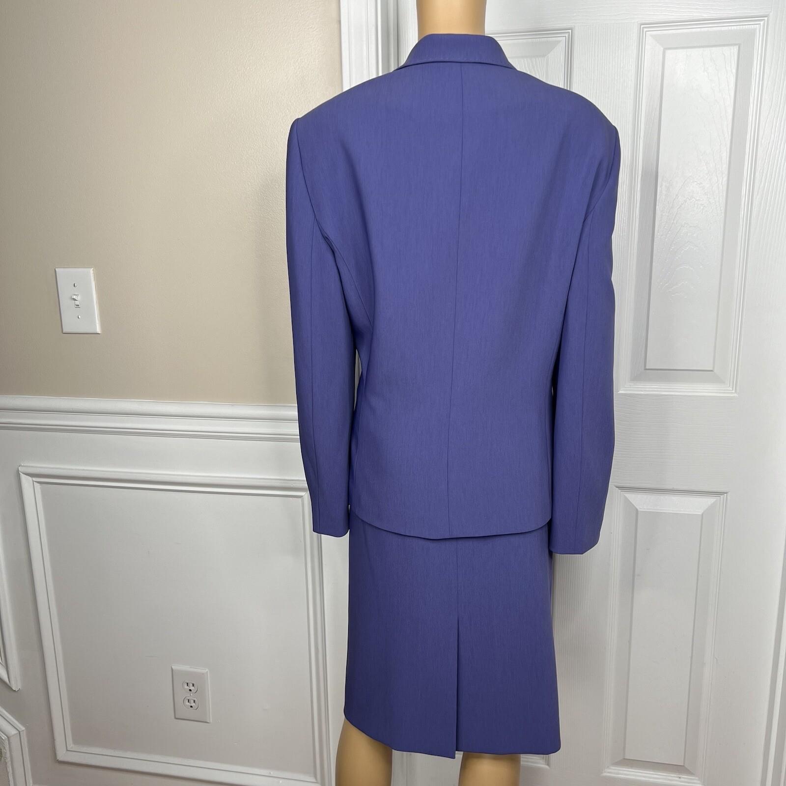 Le Suit Women Polyester Lycra Skirt Suit Size 18 Purple Peak Collar Lined 2PC