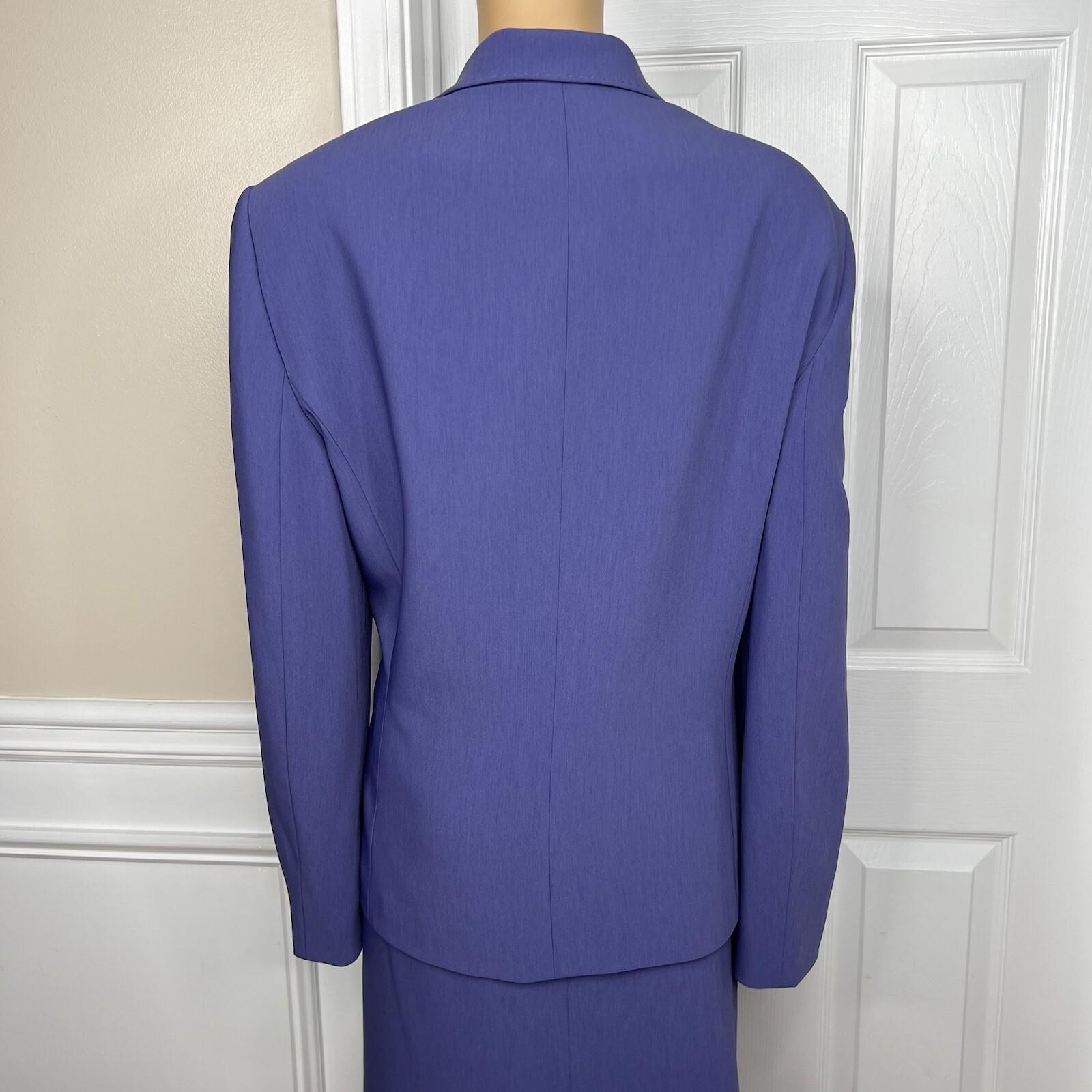Le Suit Women Polyester Lycra Skirt Suit Size 18 Purple Peak Collar Lined 2PC