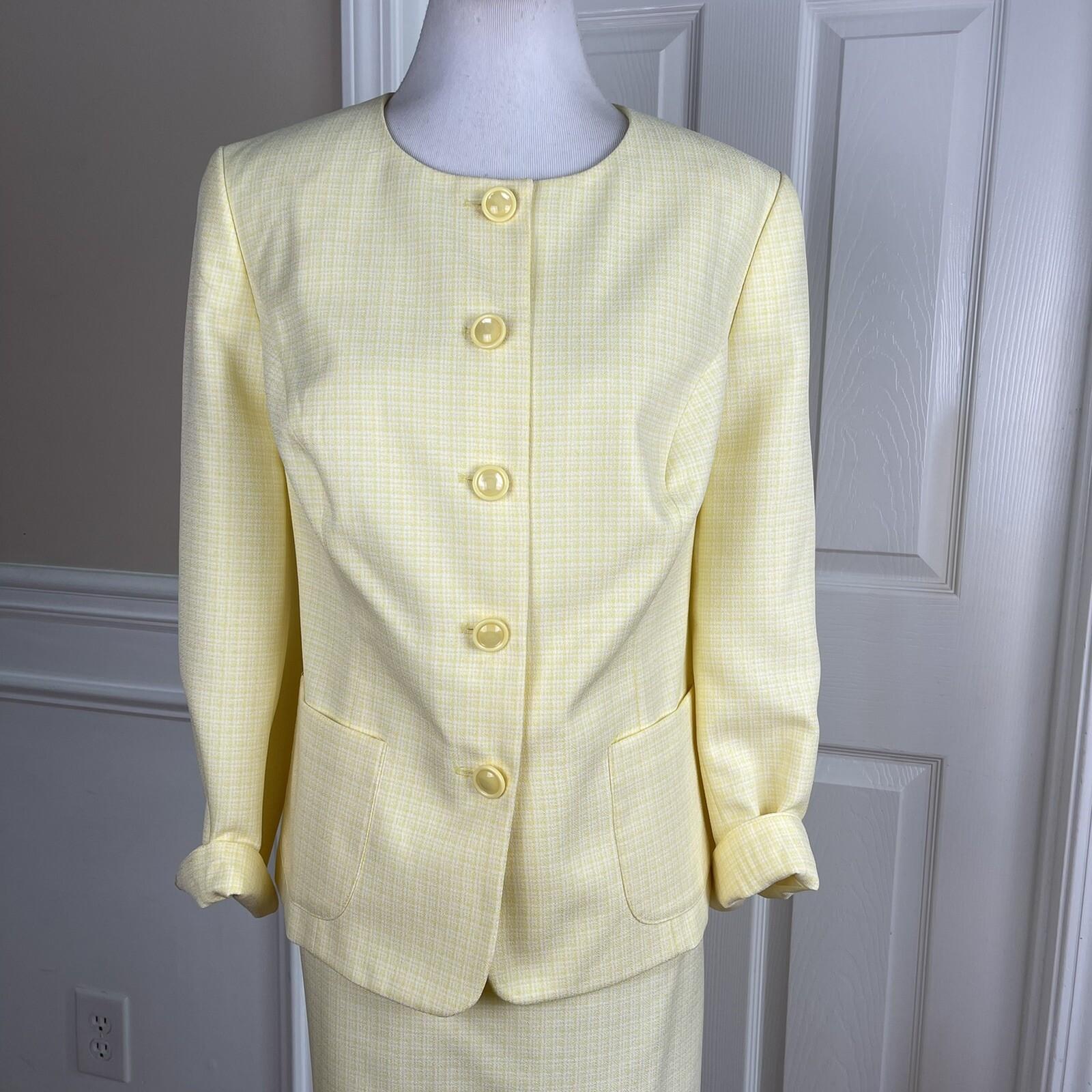 EMILY Women 2PC Soft Yellow Polyester Lined Collarless Skirt Suit Size 14W